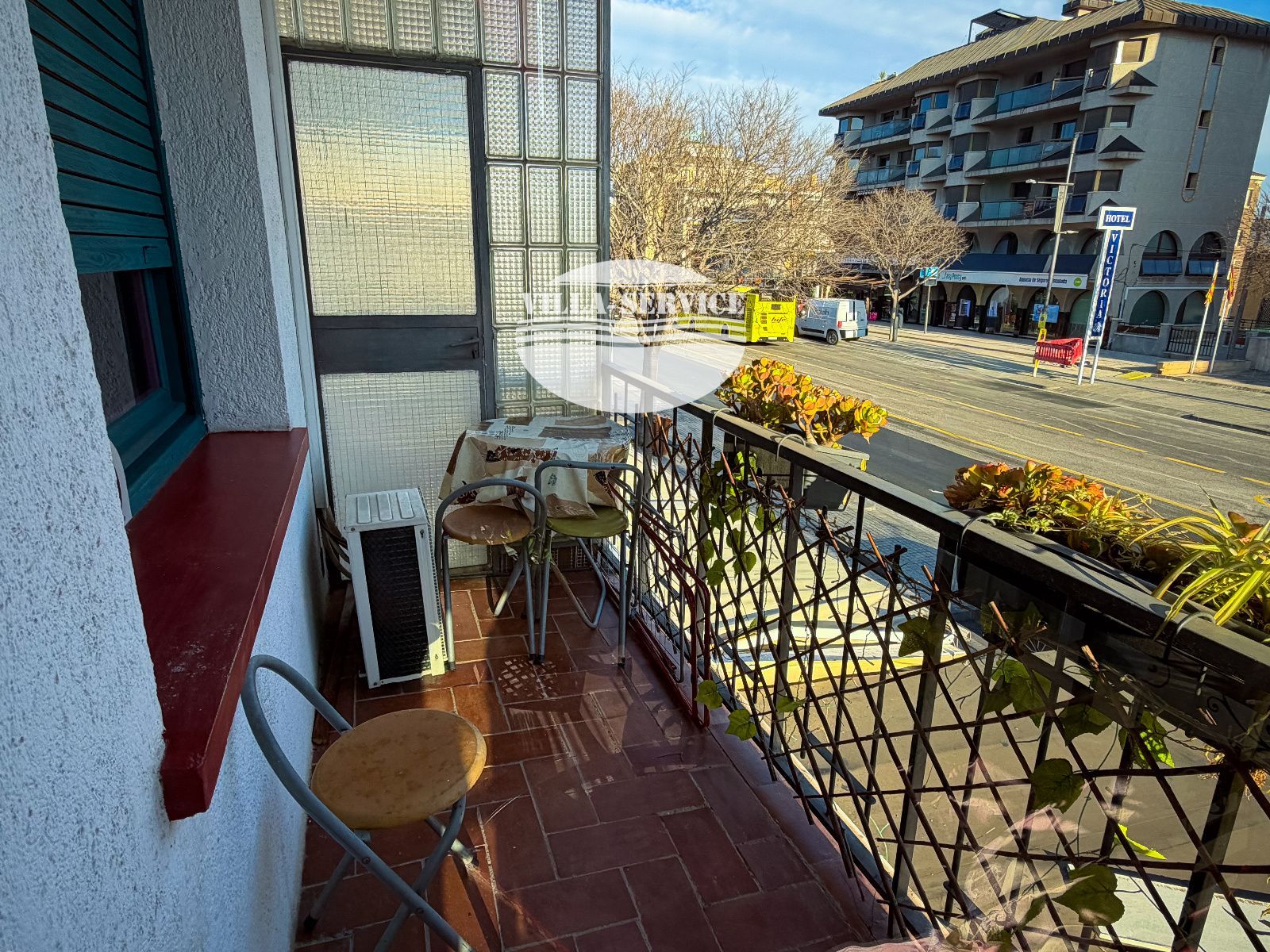 image Vivienda en adosado esquinero exclusivo con jardín de 120m² y chimenea junto al mar 🌊⚓ 16