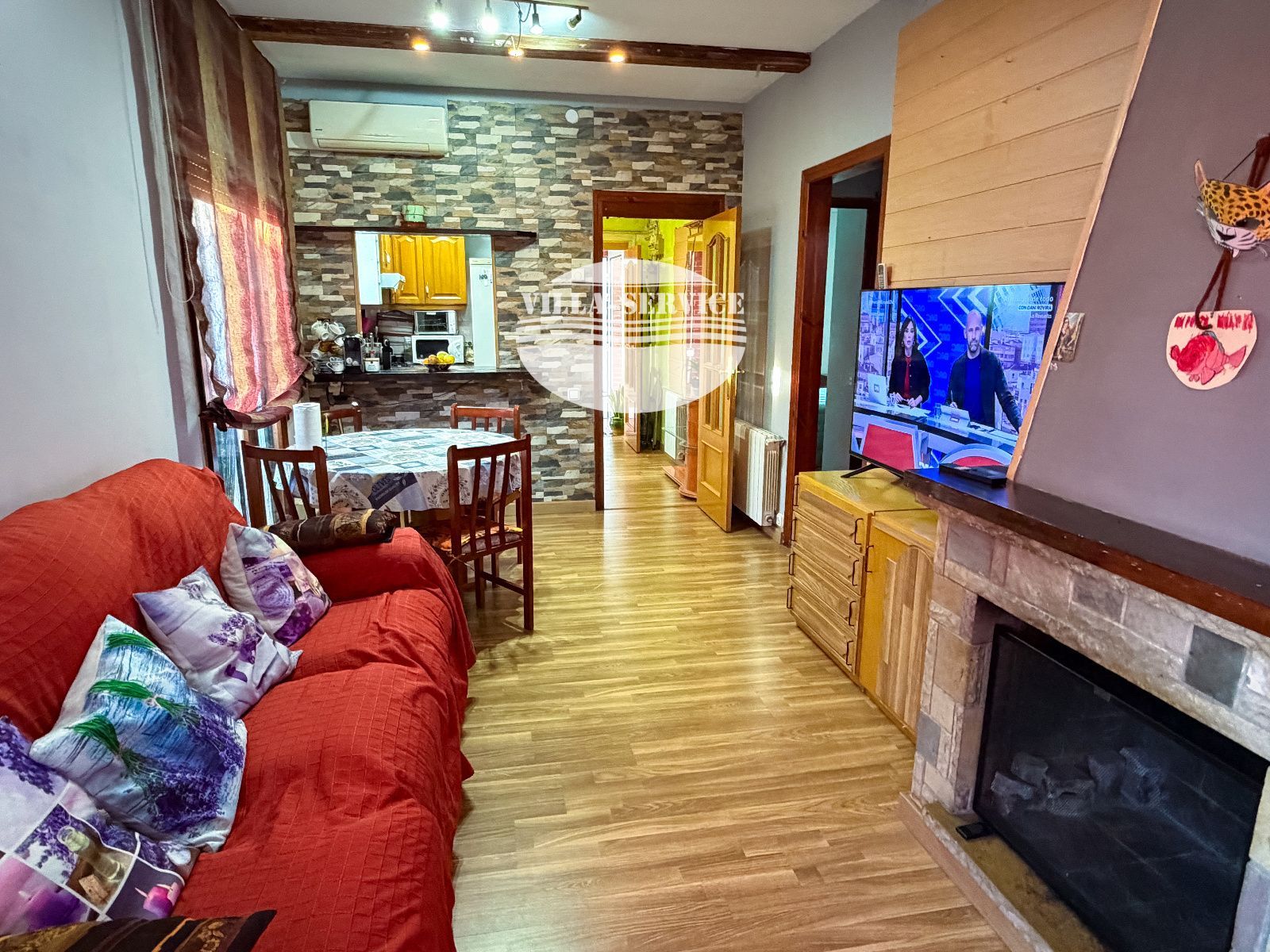 image Vivienda en adosado esquinero exclusivo con jardín de 120m² y chimenea junto al mar 🌊⚓ 1