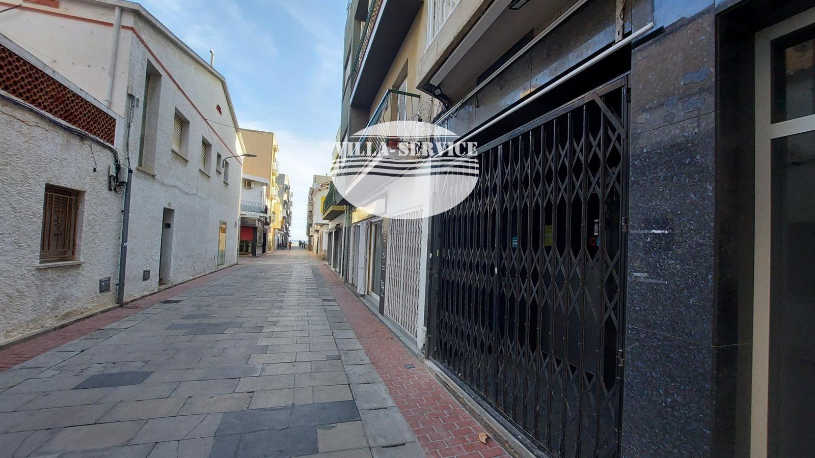 Estupendo local comercial en el centro de Calafell Playa