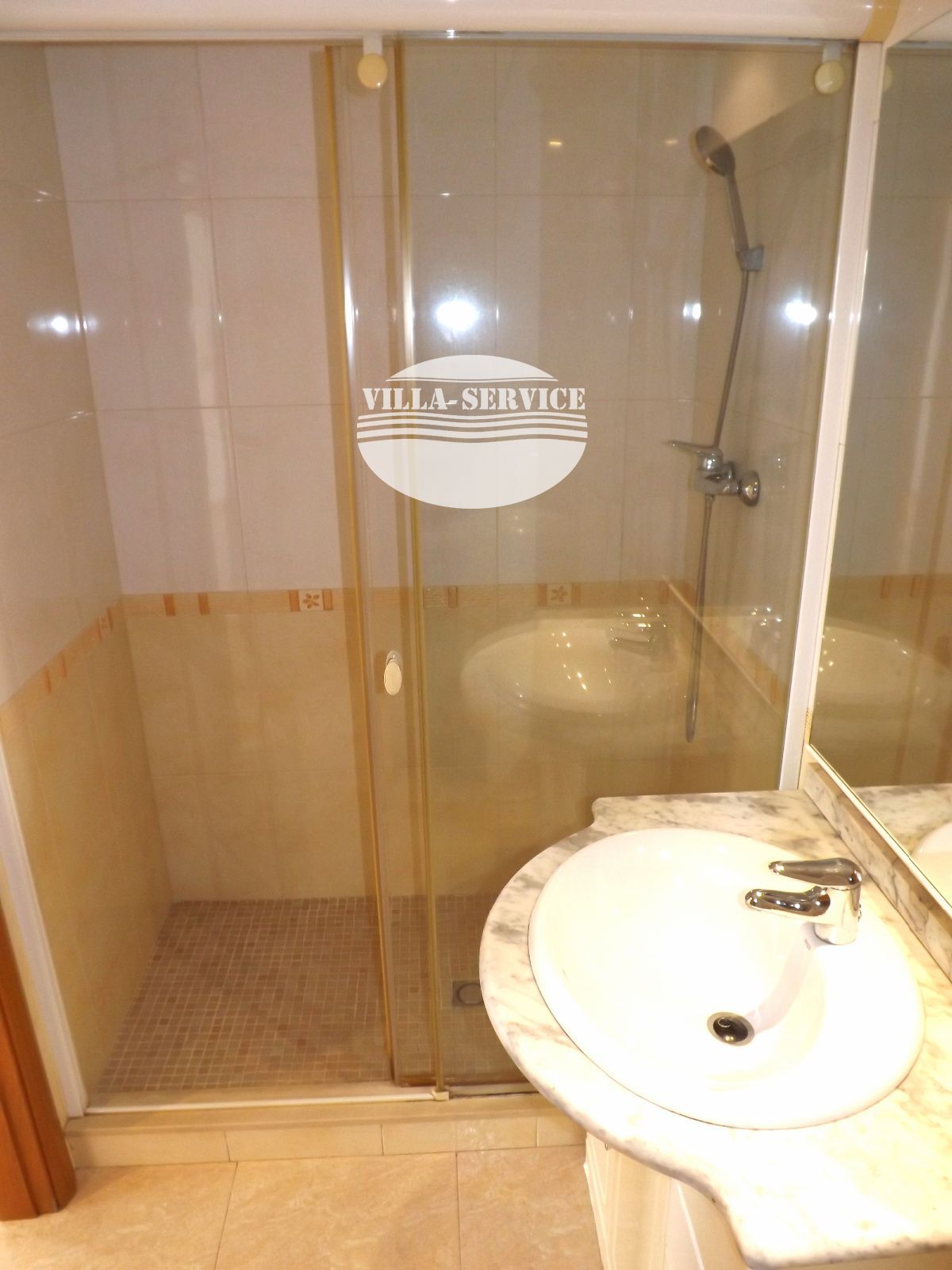 image Vivir en el corazón de Calafell Pueblo: Comodidad y estilo de vida 19