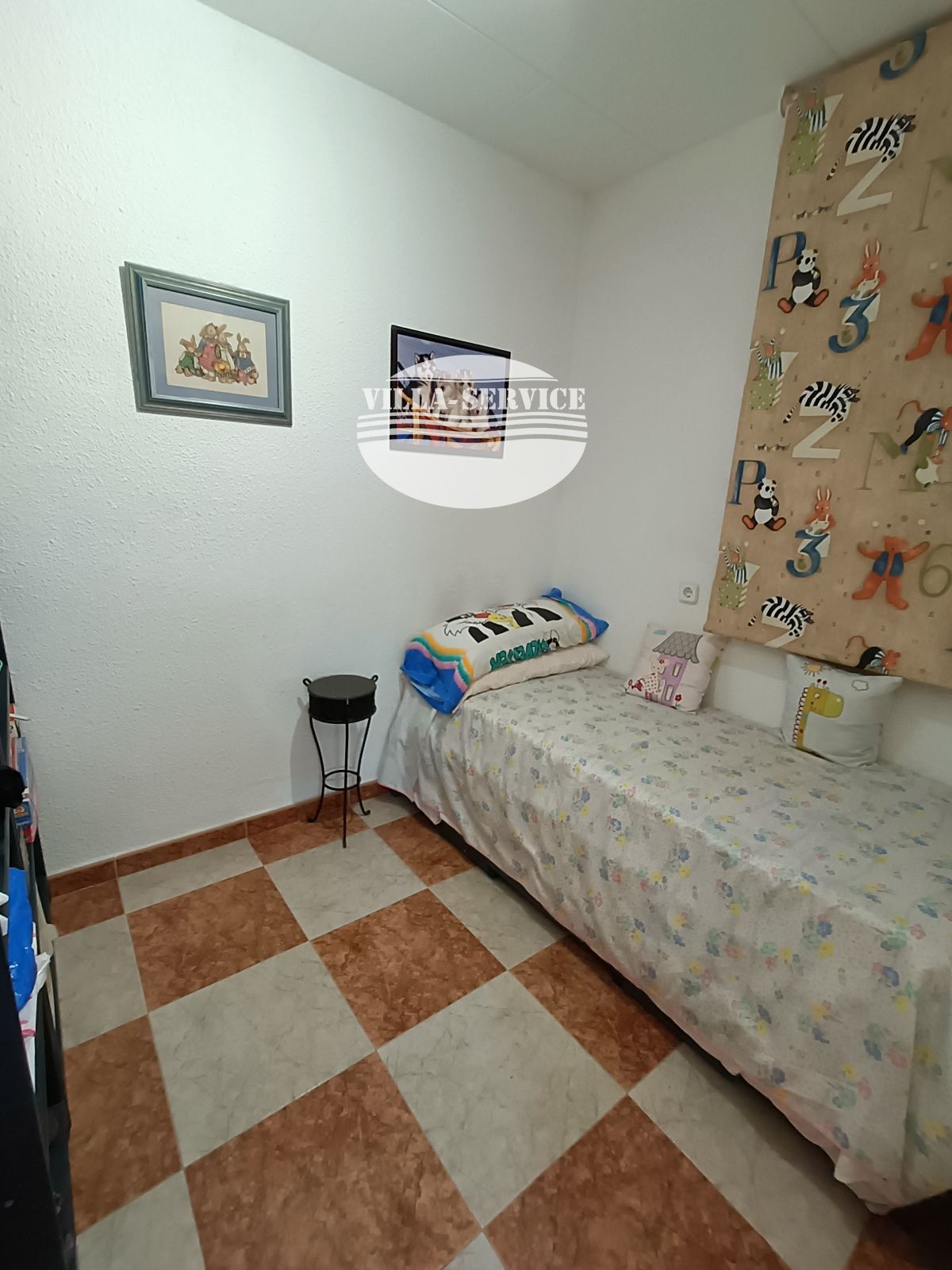 image Amplia casa individual 16