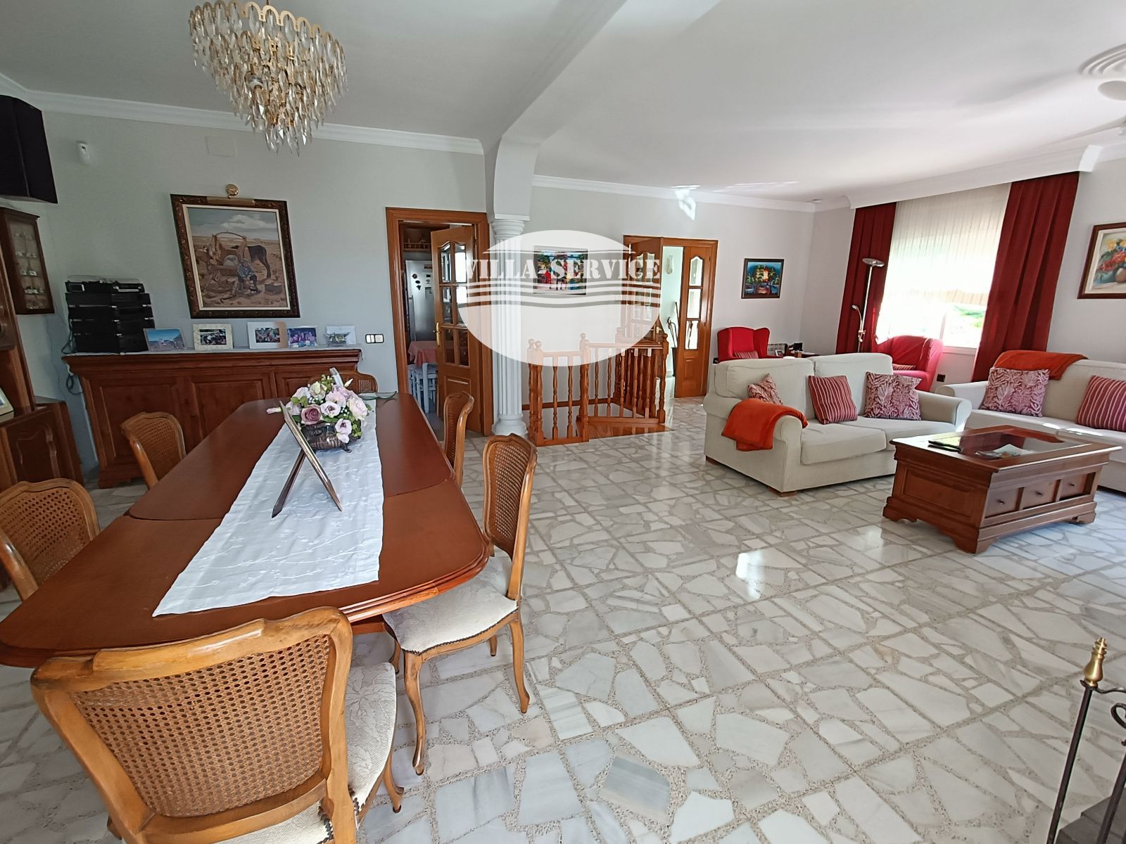 image Amplia casa individual 4