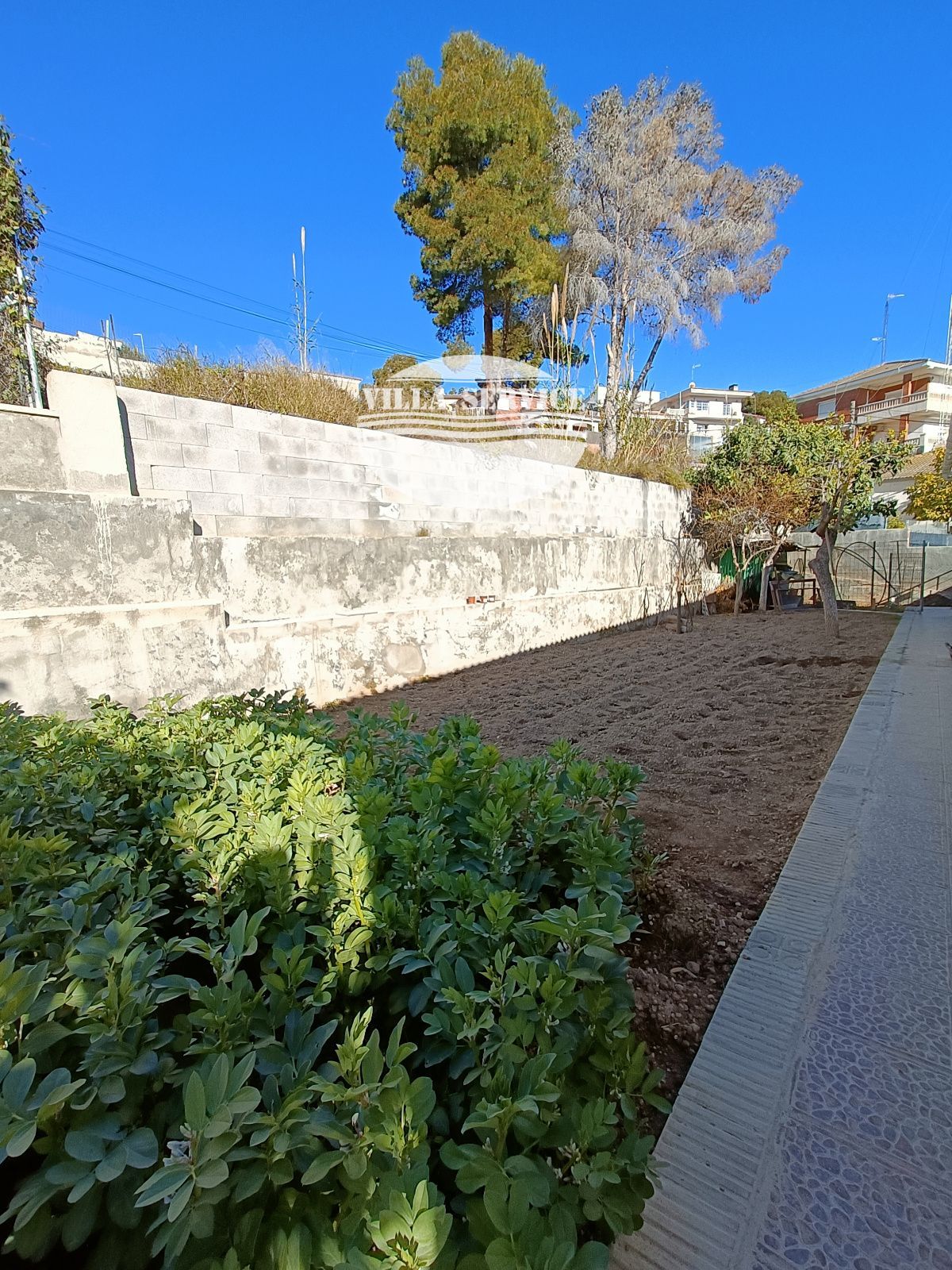 image Amplia casa individual 24