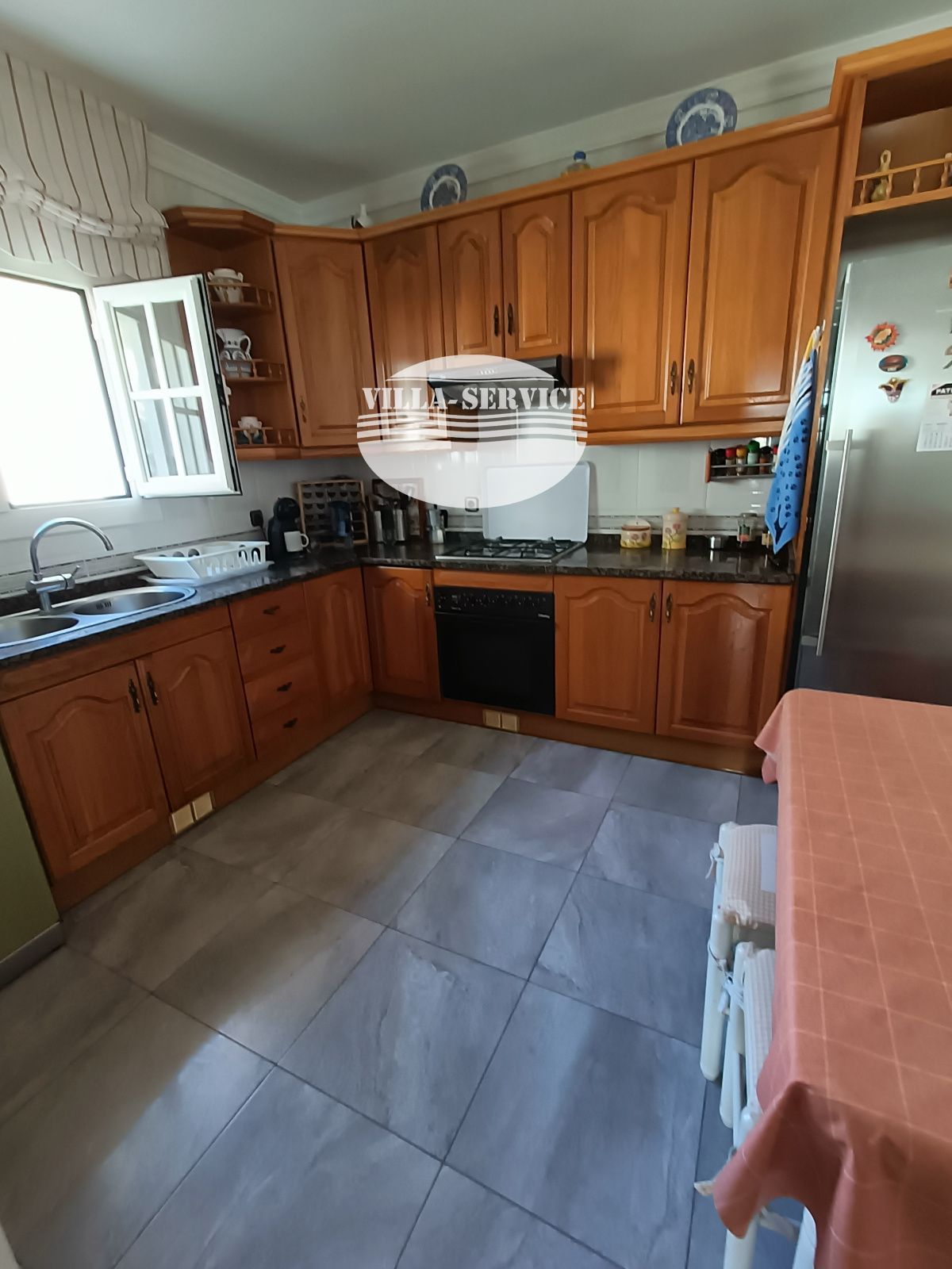 image Amplia casa individual 5