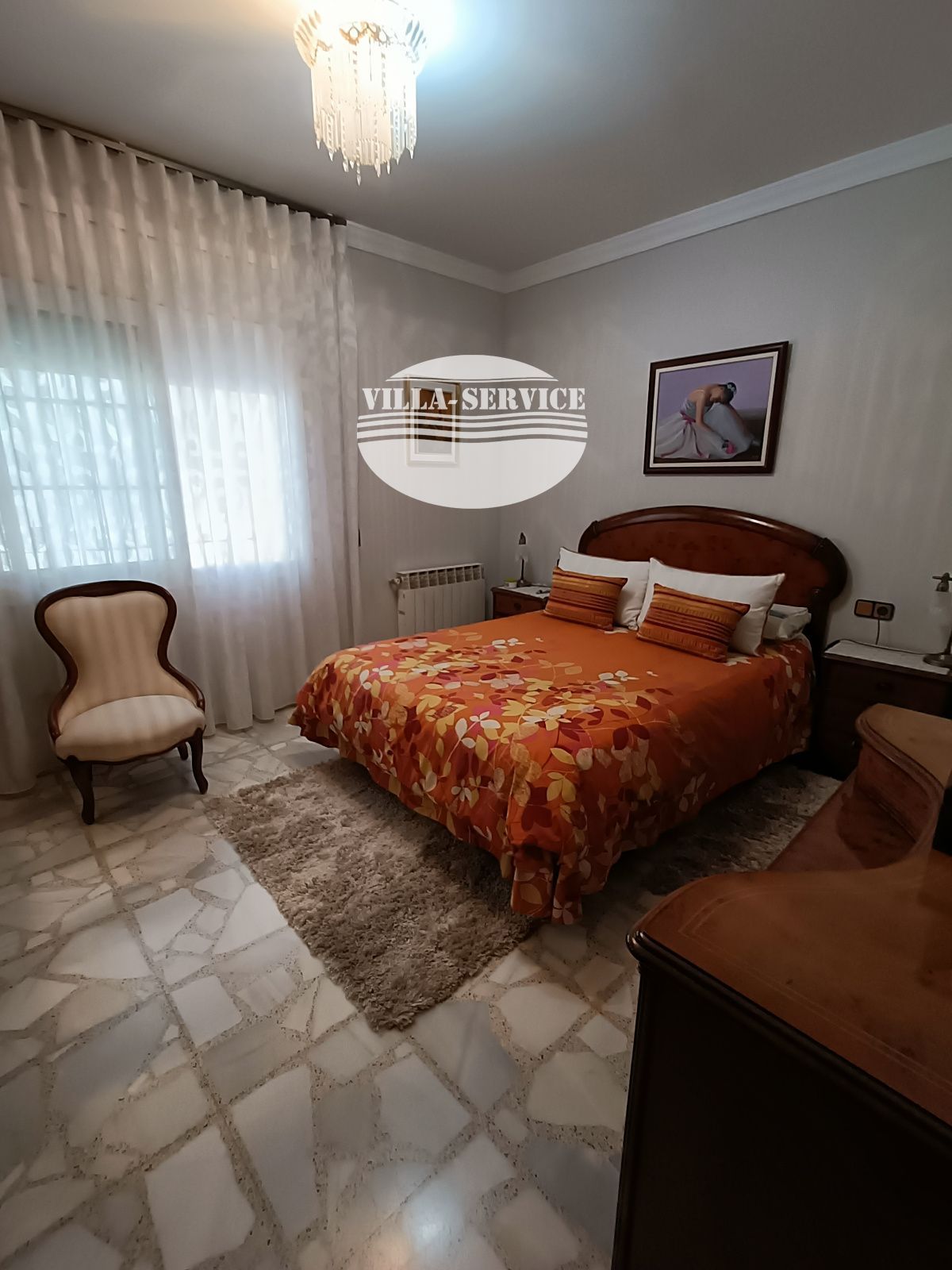 image Amplia casa individual 8