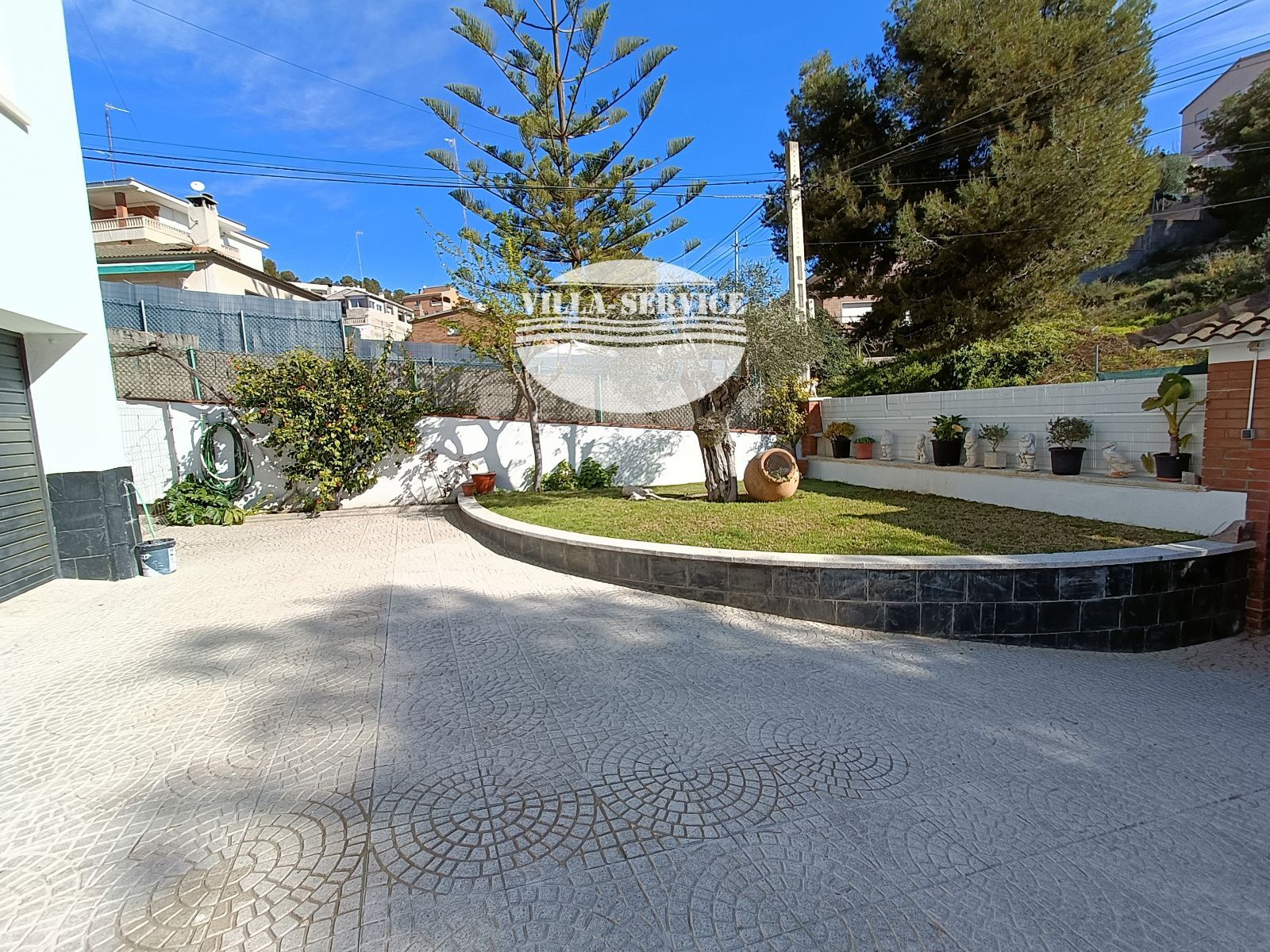 image Amplia casa individual 26