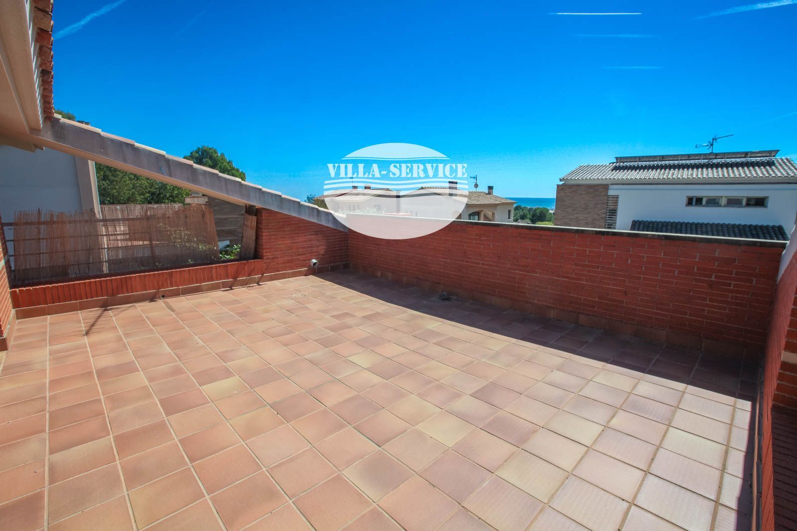 image Chalet independiente con gran terraza en Calafell 🏡 15