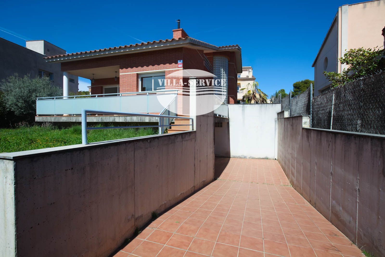 image Chalet independiente con gran terraza en Calafell 🏡 8
