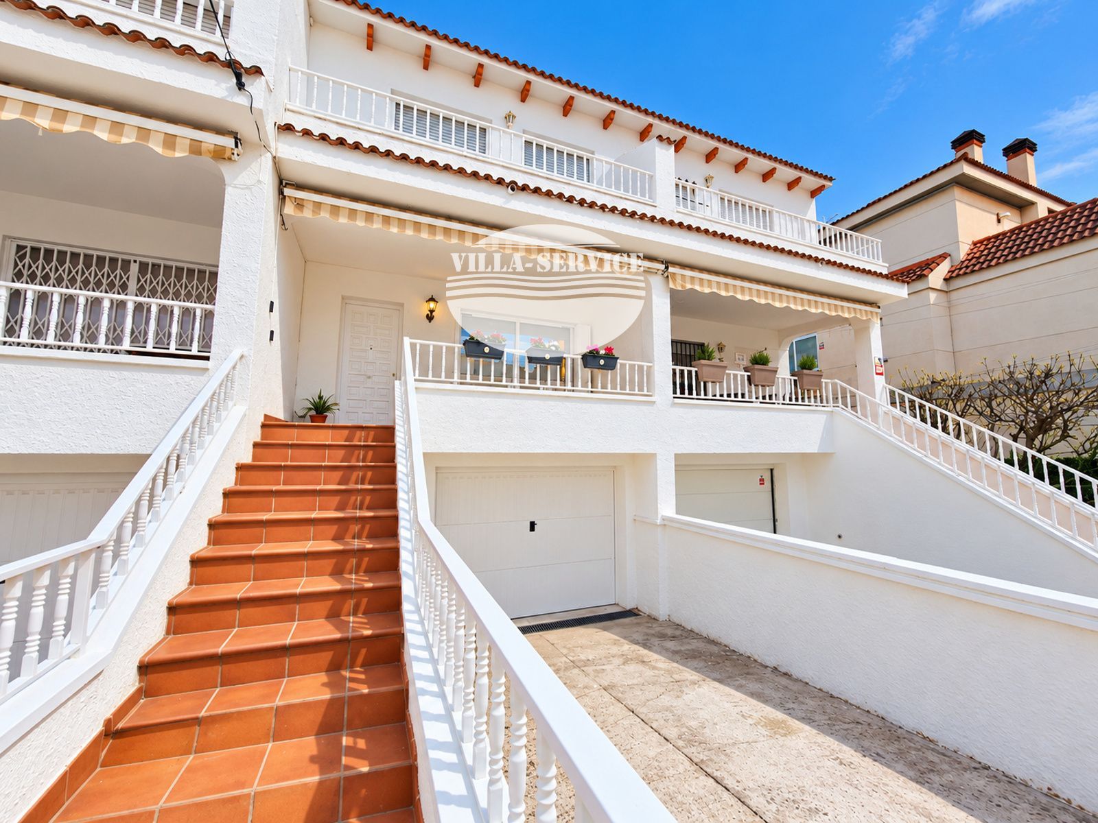 Chalet adosado en Segur de Calafell – Zona Centro, con piscina comunitaria ☀️