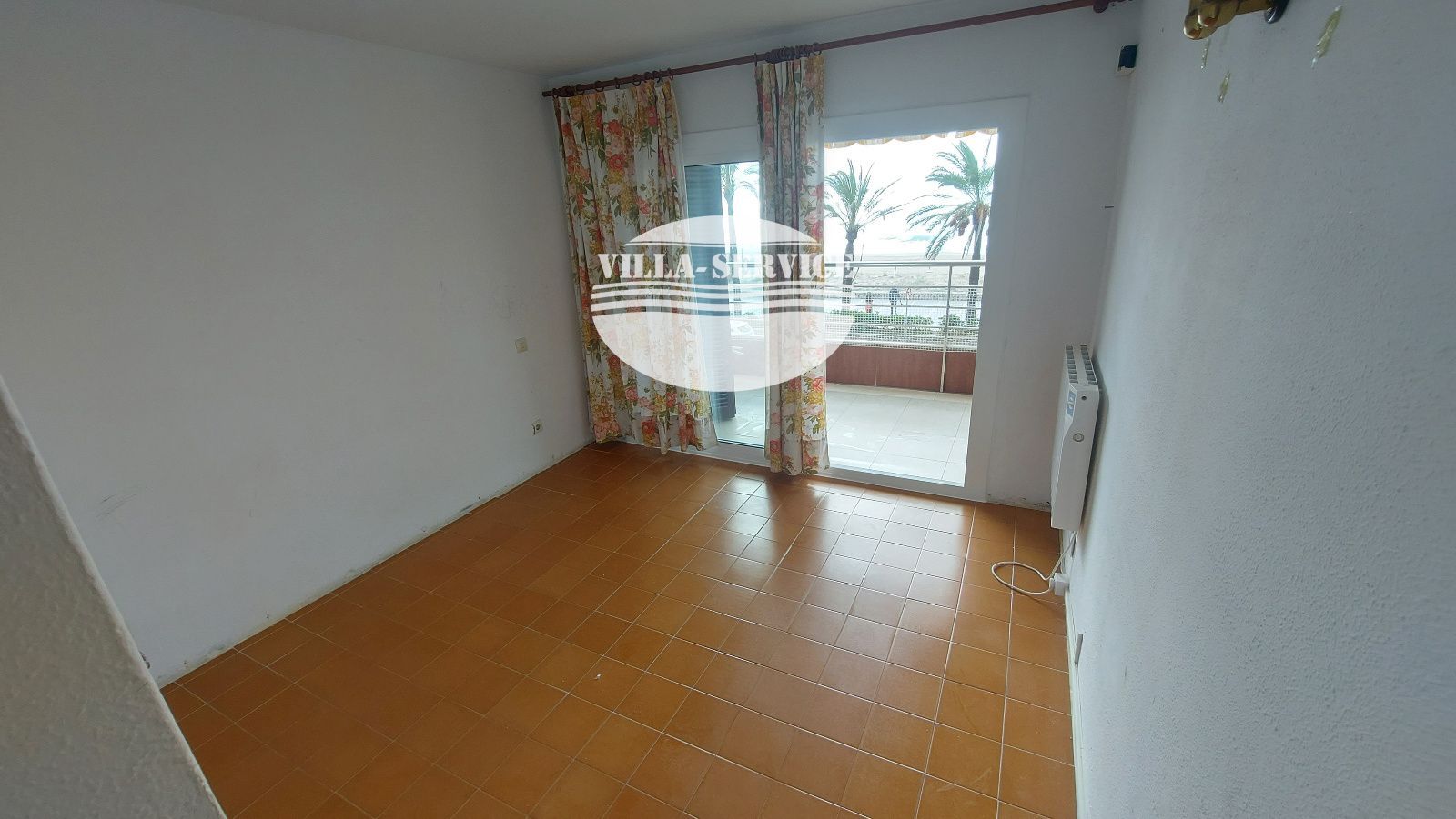 image Magnifico piso de 3 dormitorios en 1ª linea de mar en Segur de Calafell. 21