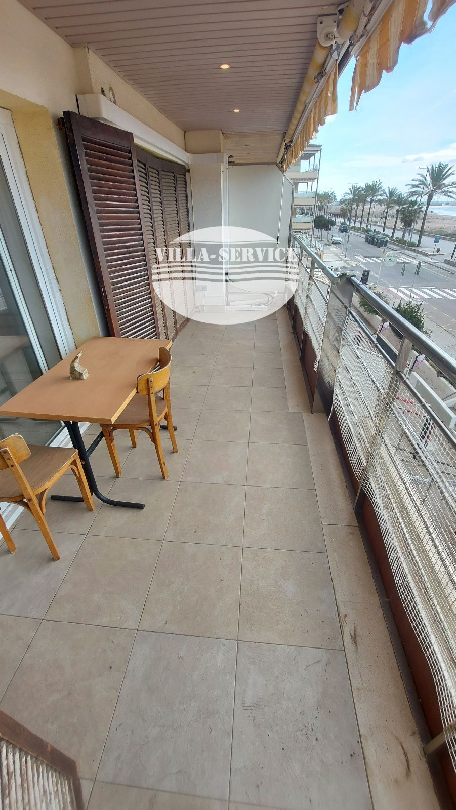 image Magnifico piso de 3 dormitorios en 1ª linea de mar en Segur de Calafell. 6