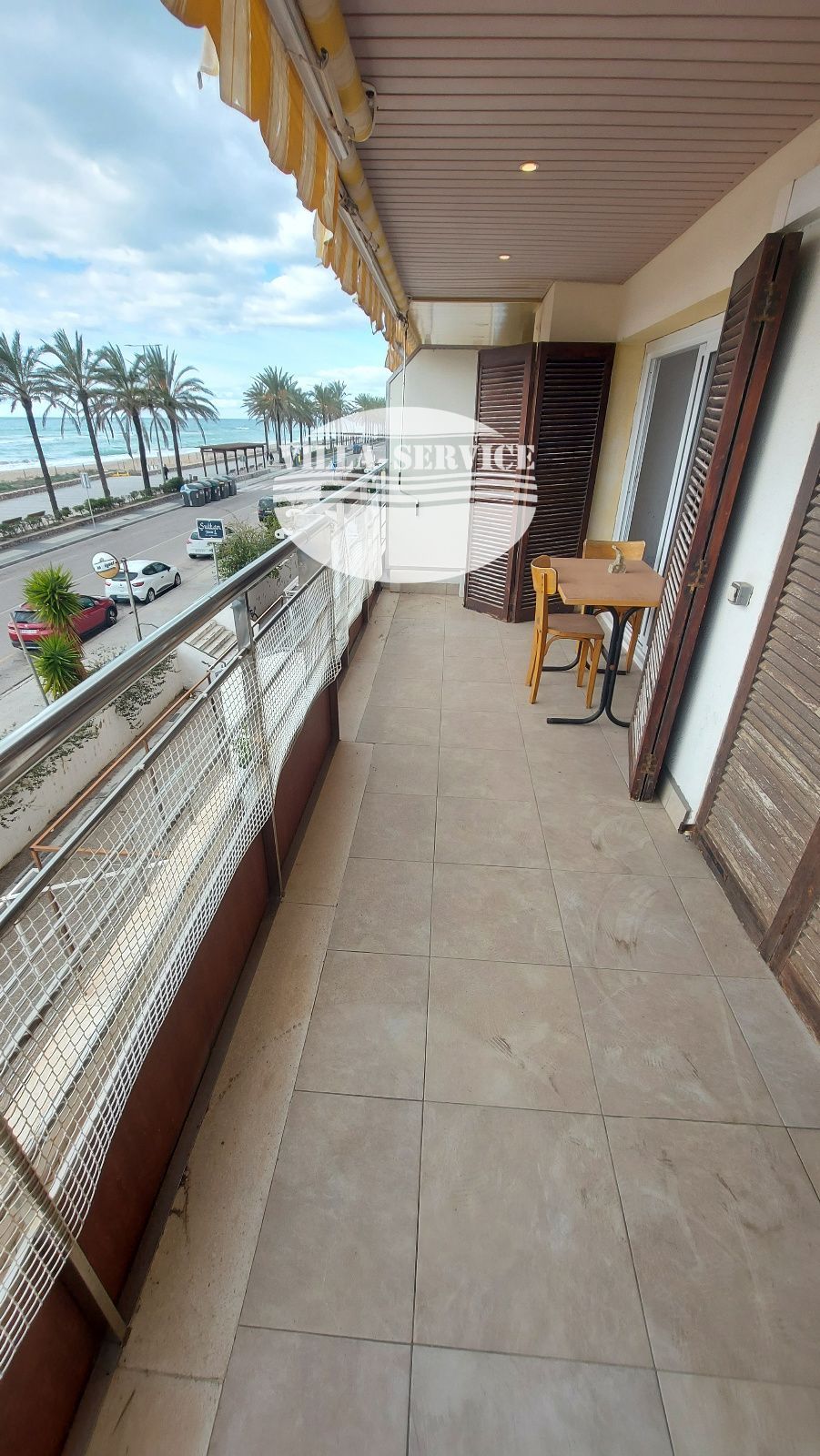 image Magnifico piso de 3 dormitorios en 1ª linea de mar en Segur de Calafell. 8