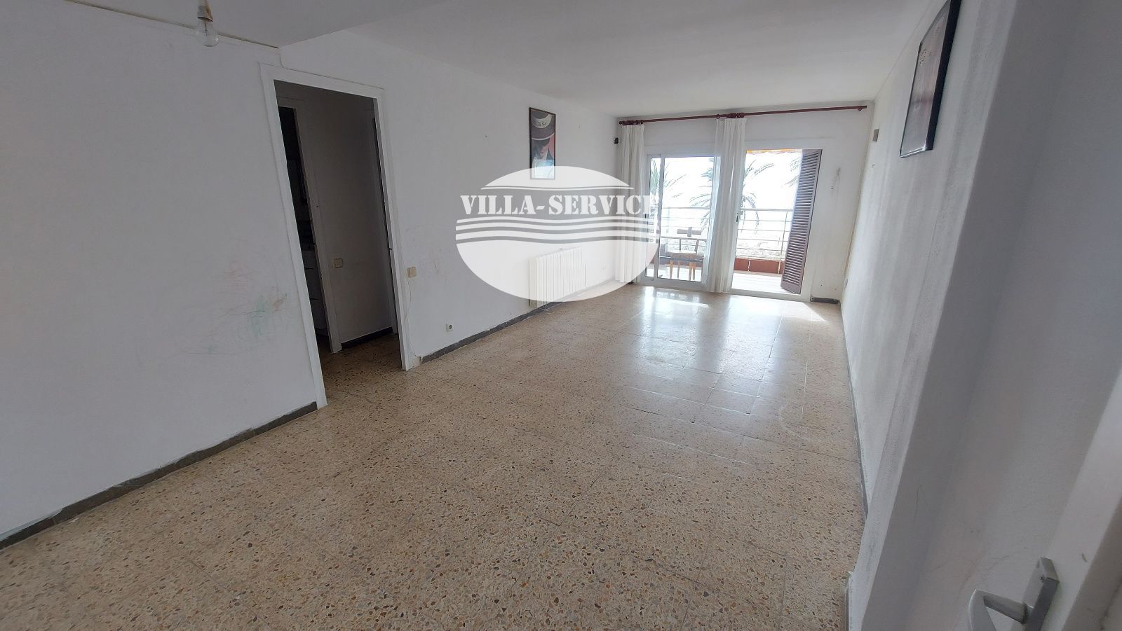 image Magnifico piso de 3 dormitorios en 1ª linea de mar en Segur de Calafell. 10