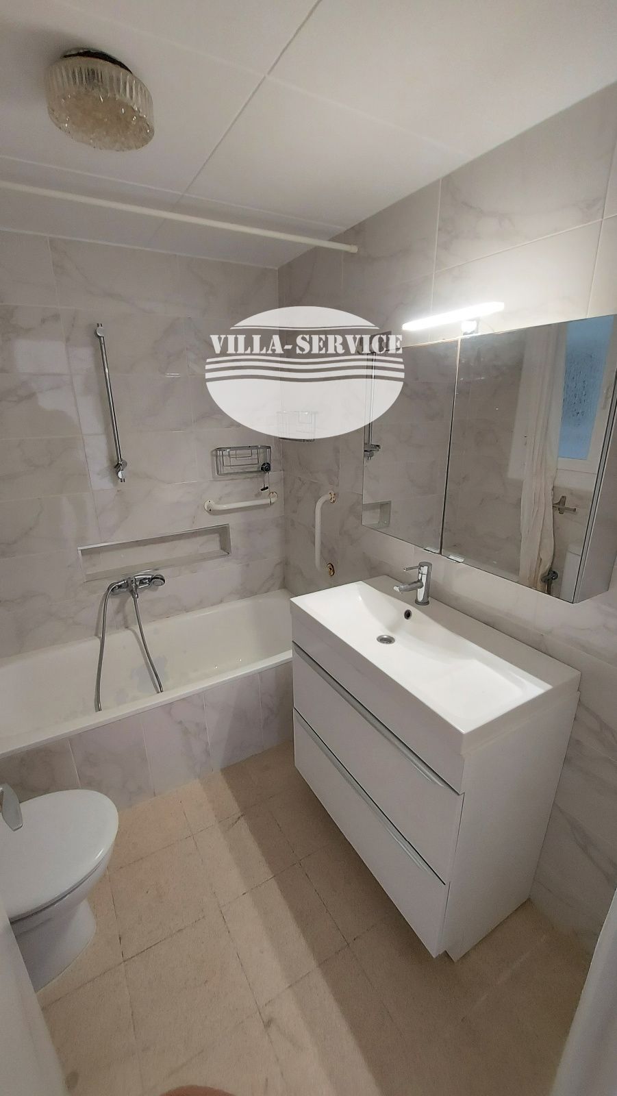 image Magnifico piso de 3 dormitorios en 1ª linea de mar en Segur de Calafell. 18