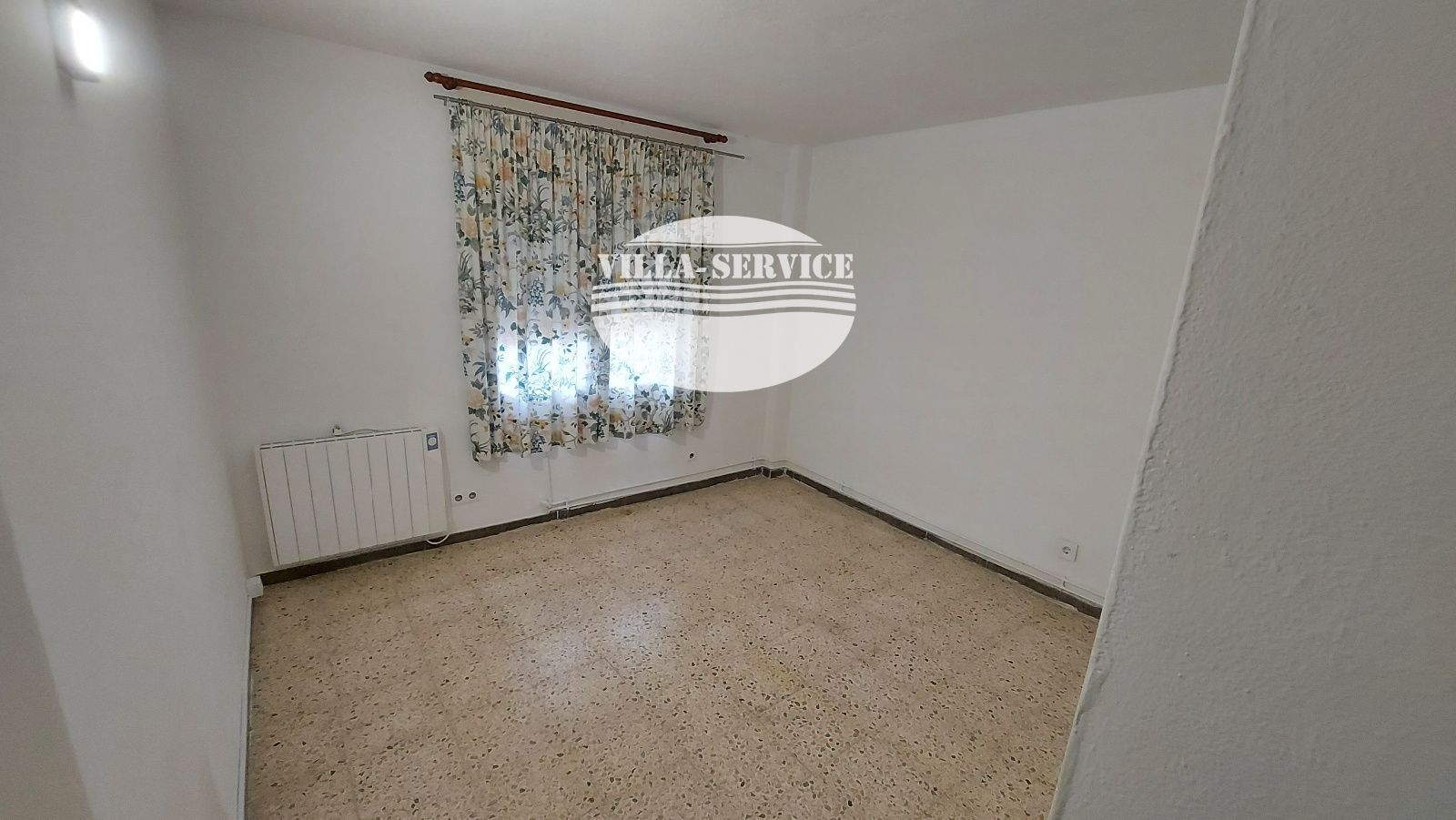 image Magnifico piso de 3 dormitorios en 1ª linea de mar en Segur de Calafell. 24