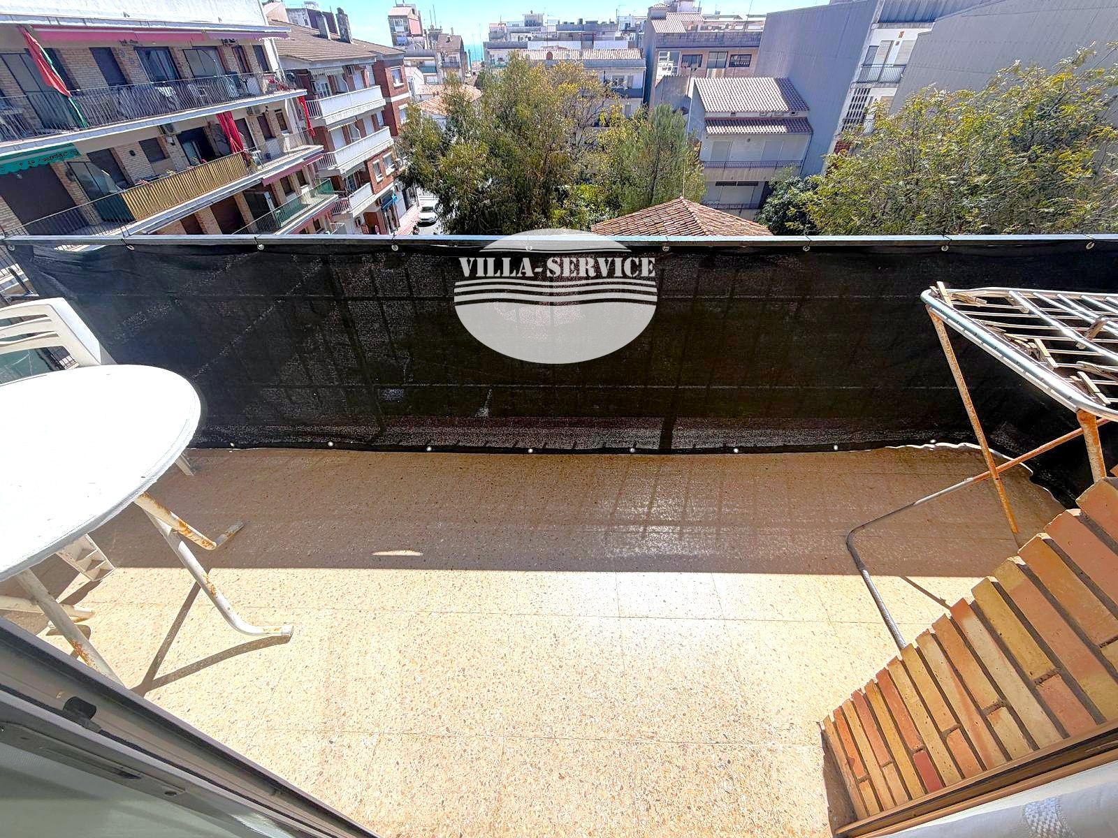 image ✨ Piso con terraza, vistas despejadas y gran potencial a 2 minutos del mar – Calafell Playa ✨ 3