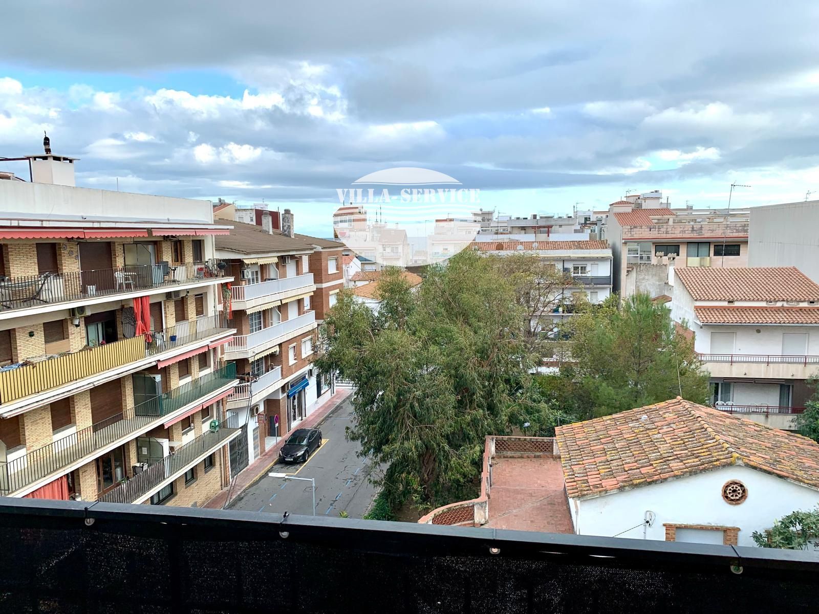 image ✨ Piso con terraza, vistas despejadas y gran potencial a 2 minutos del mar – Calafell Playa ✨ 12