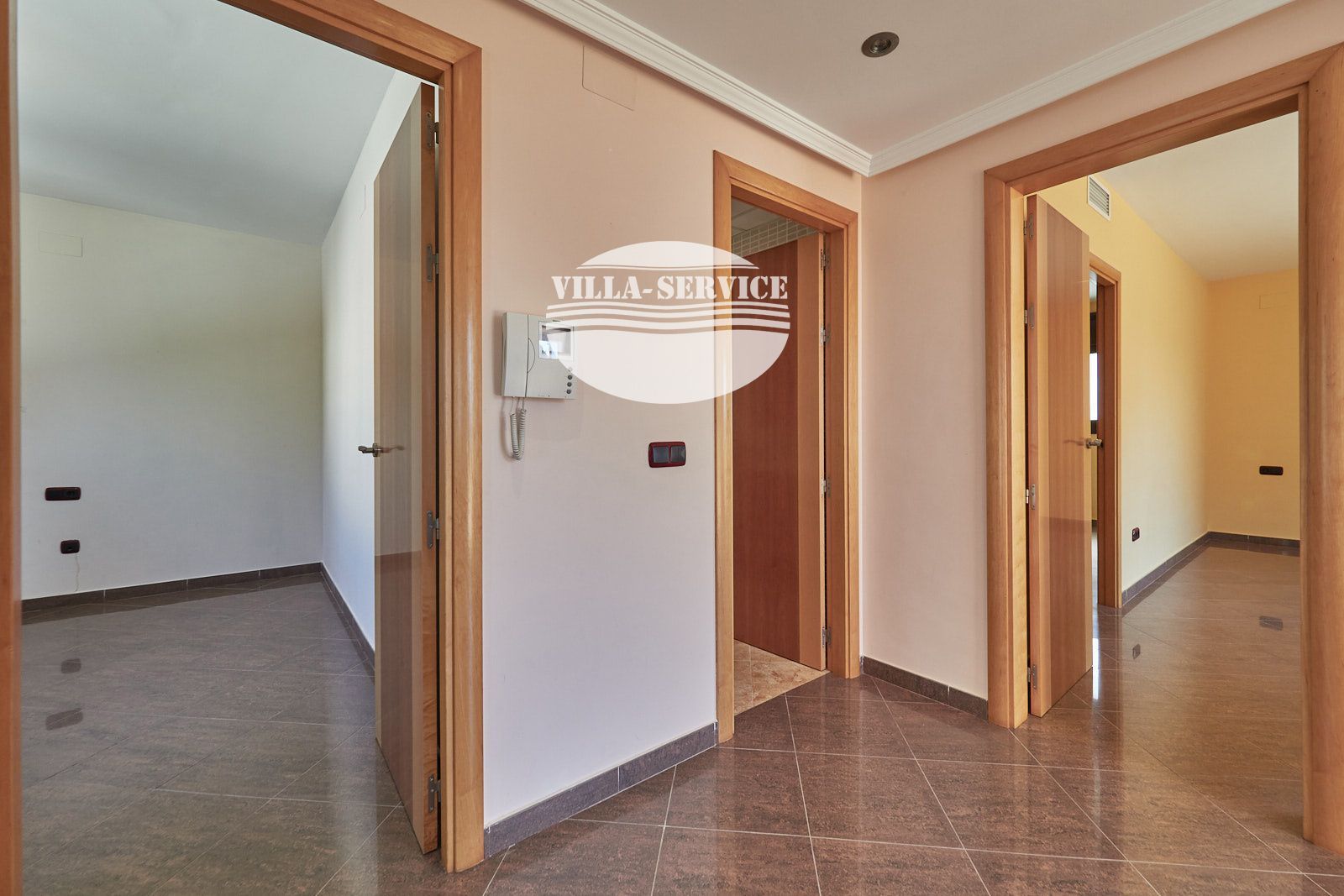 image CHALET INDEPENDIENTE ALTO STANDING EN SEGUR DE CALAFELL CENTRO 3