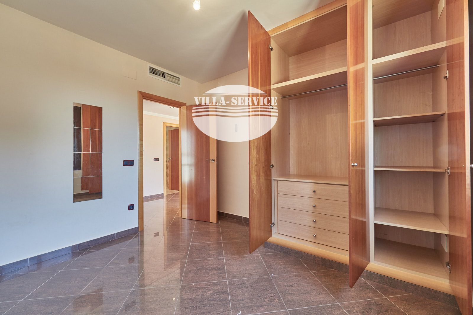 image CHALET INDEPENDIENTE ALTO STANDING EN SEGUR DE CALAFELL CENTRO 12