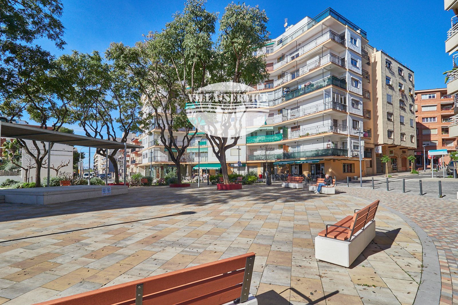 image PISO EN EL CENTRO DE TORREDEMBARRA 28