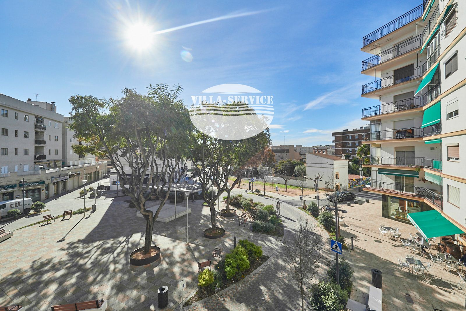 image PISO EN EL CENTRO DE TORREDEMBARRA 30