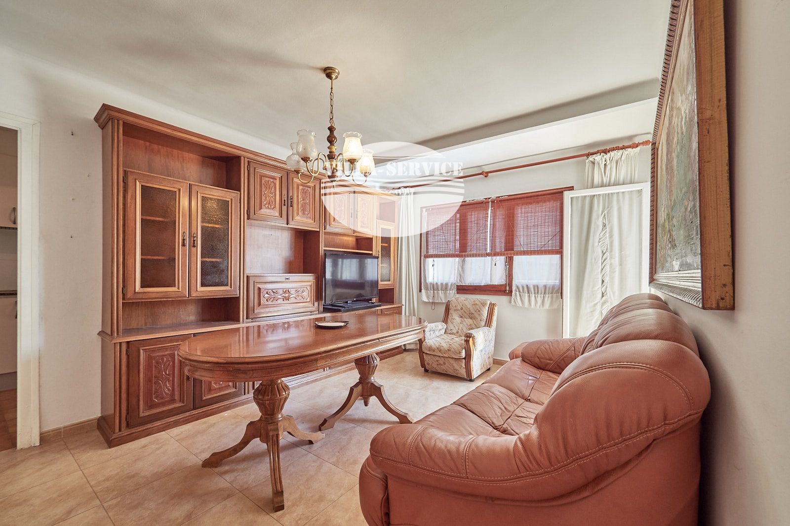 image PISO EN EL CENTRO DE TORREDEMBARRA 13