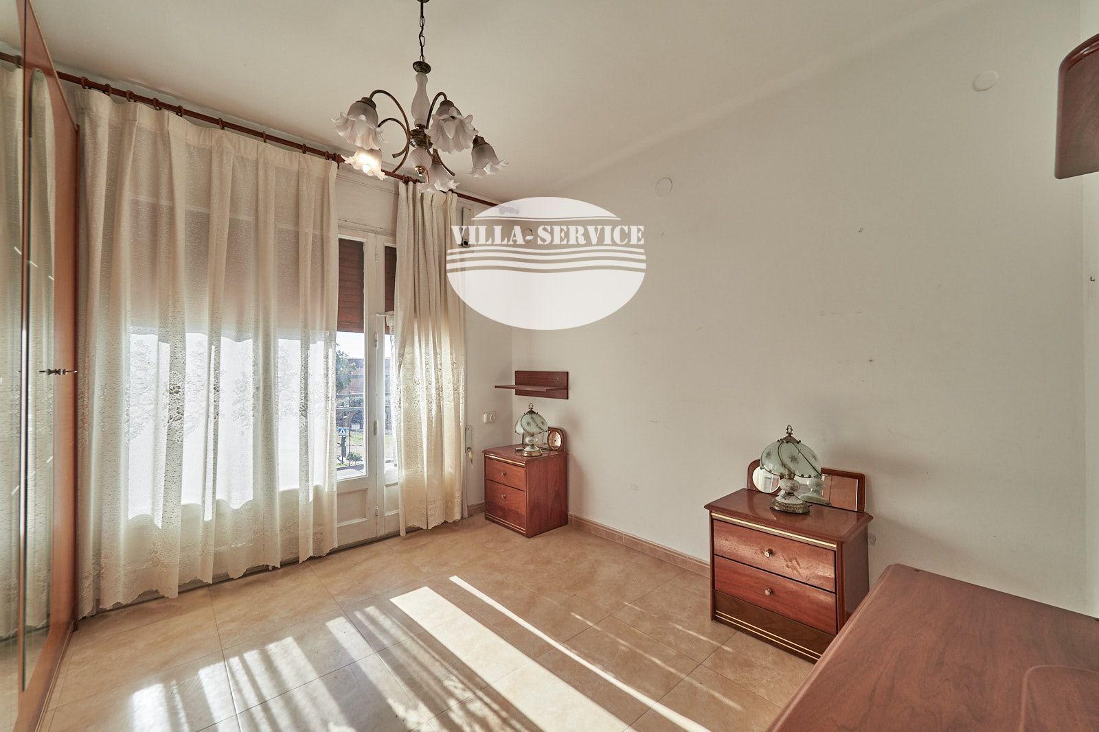 image PISO EN EL CENTRO DE TORREDEMBARRA 10