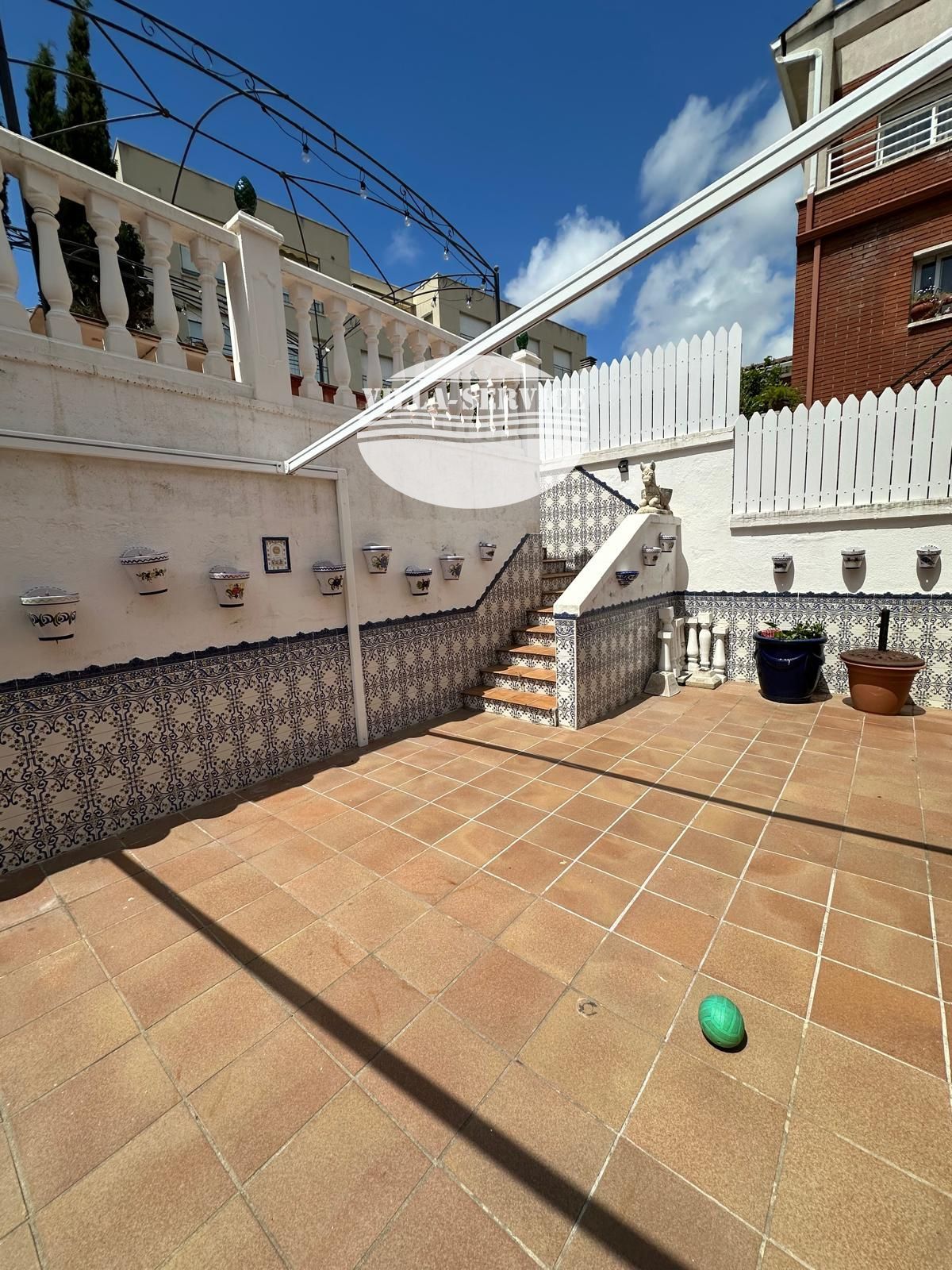 image Preciosa casa adosada esquinera cerca de todos los servicios 20