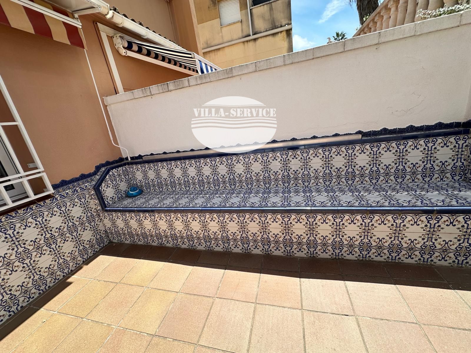 image Preciosa casa adosada esquinera cerca de todos los servicios 23