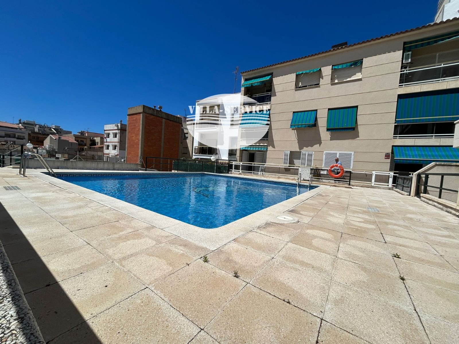 Piso en venta con piscina en Calafell