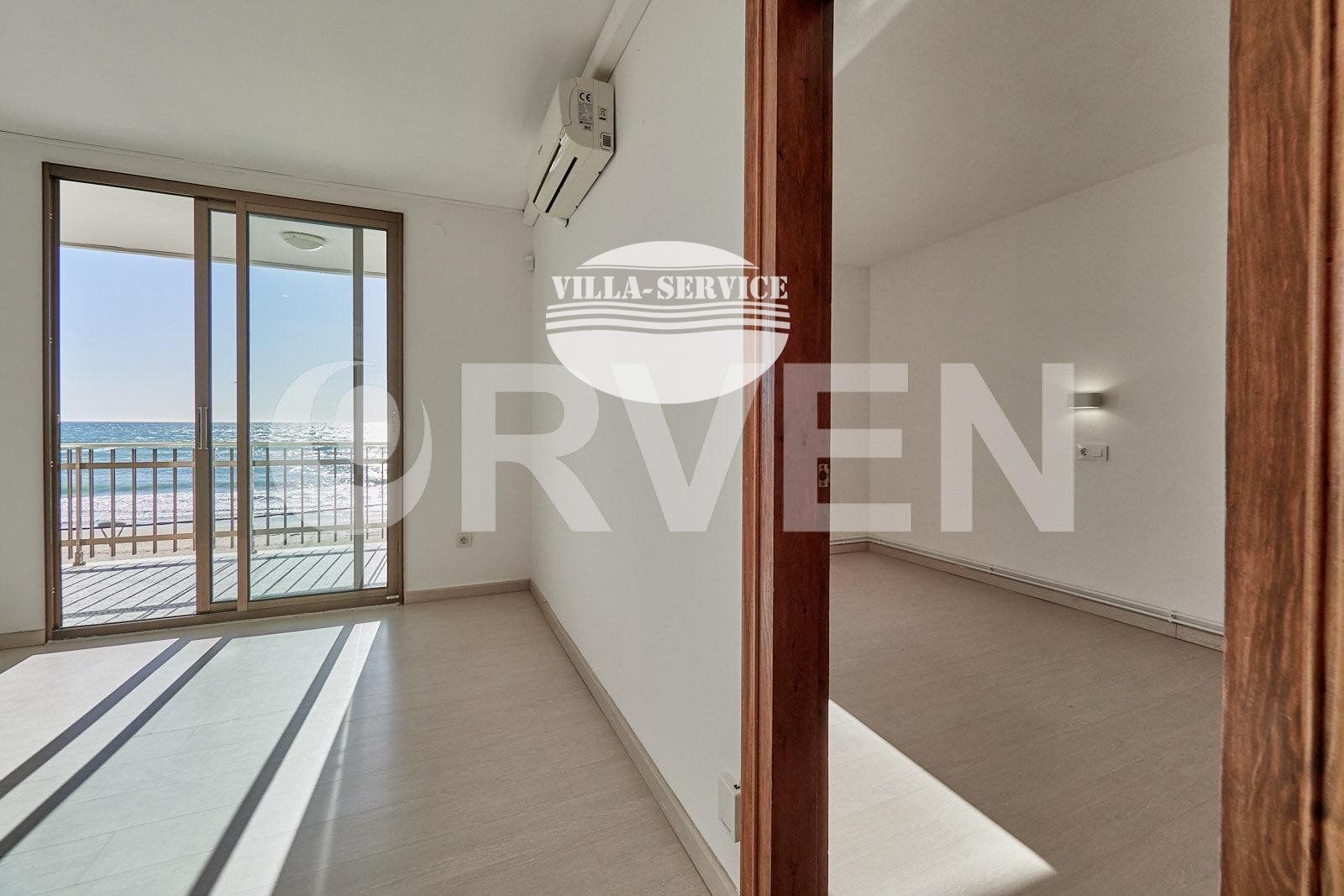 image ESPECTACULAR PISO EN PRIMERA LÍNEA DE MAR – PLAYA DEL VENDRELL 32