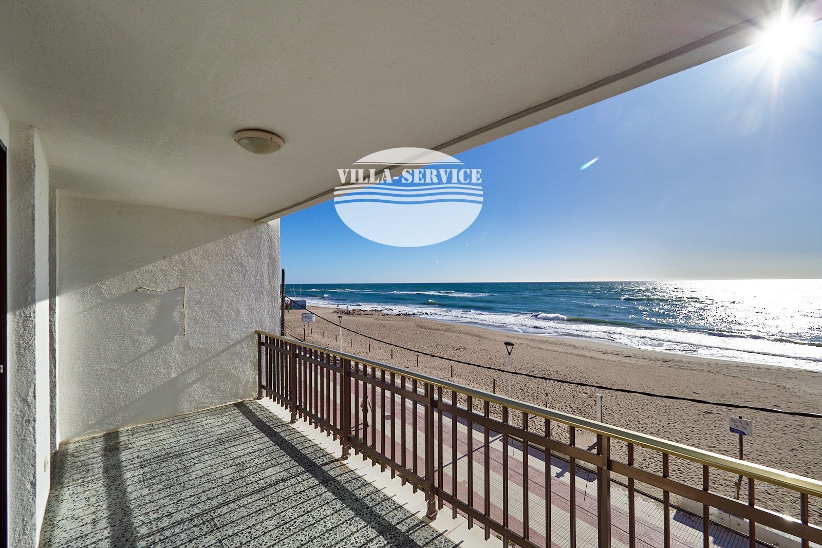 image ESPECTACULAR PISO EN PRIMERA LÍNEA DE MAR – PLAYA DEL VENDRELL 11