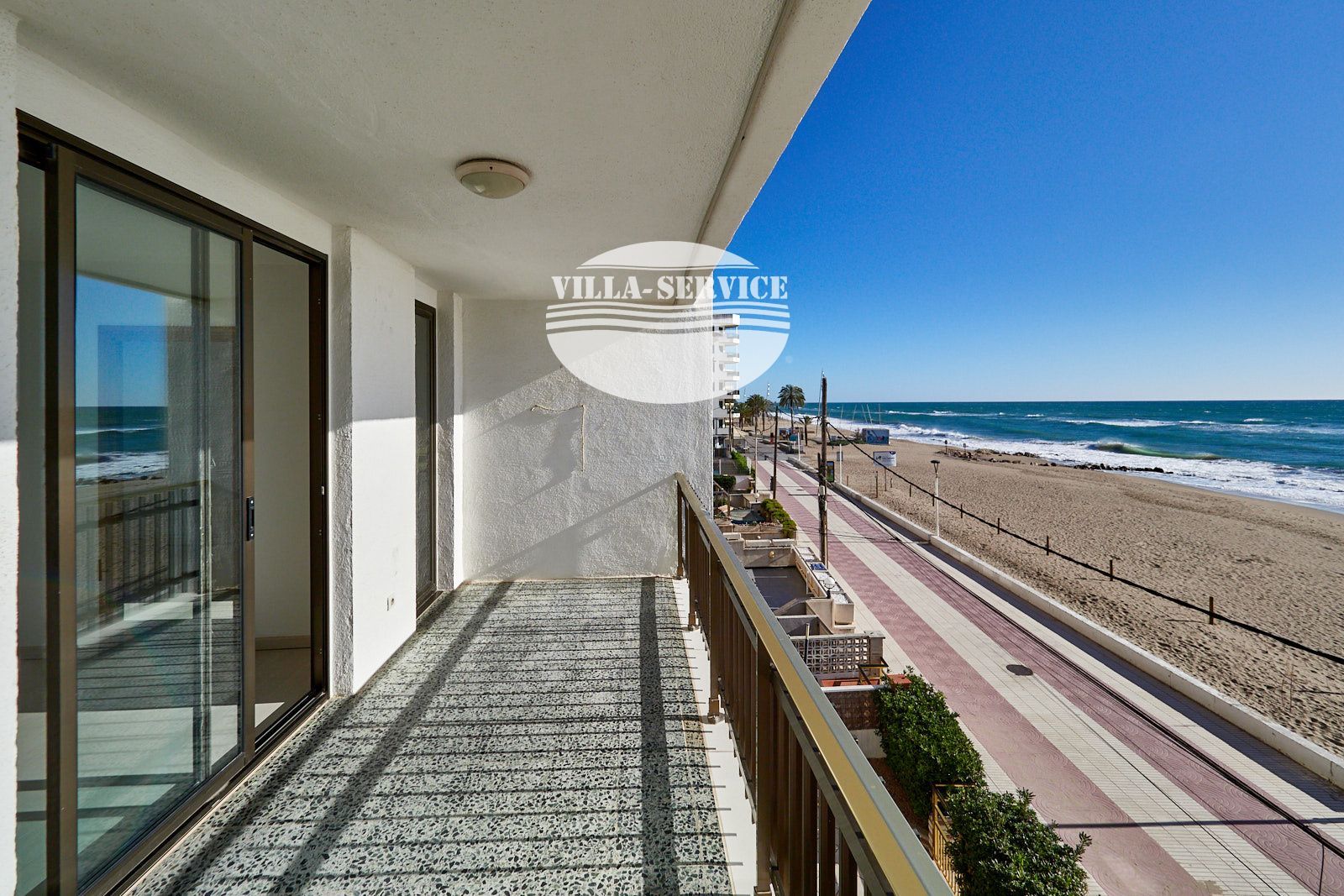 image ESPECTACULAR PISO EN PRIMERA LÍNEA DE MAR – PLAYA DEL VENDRELL 13