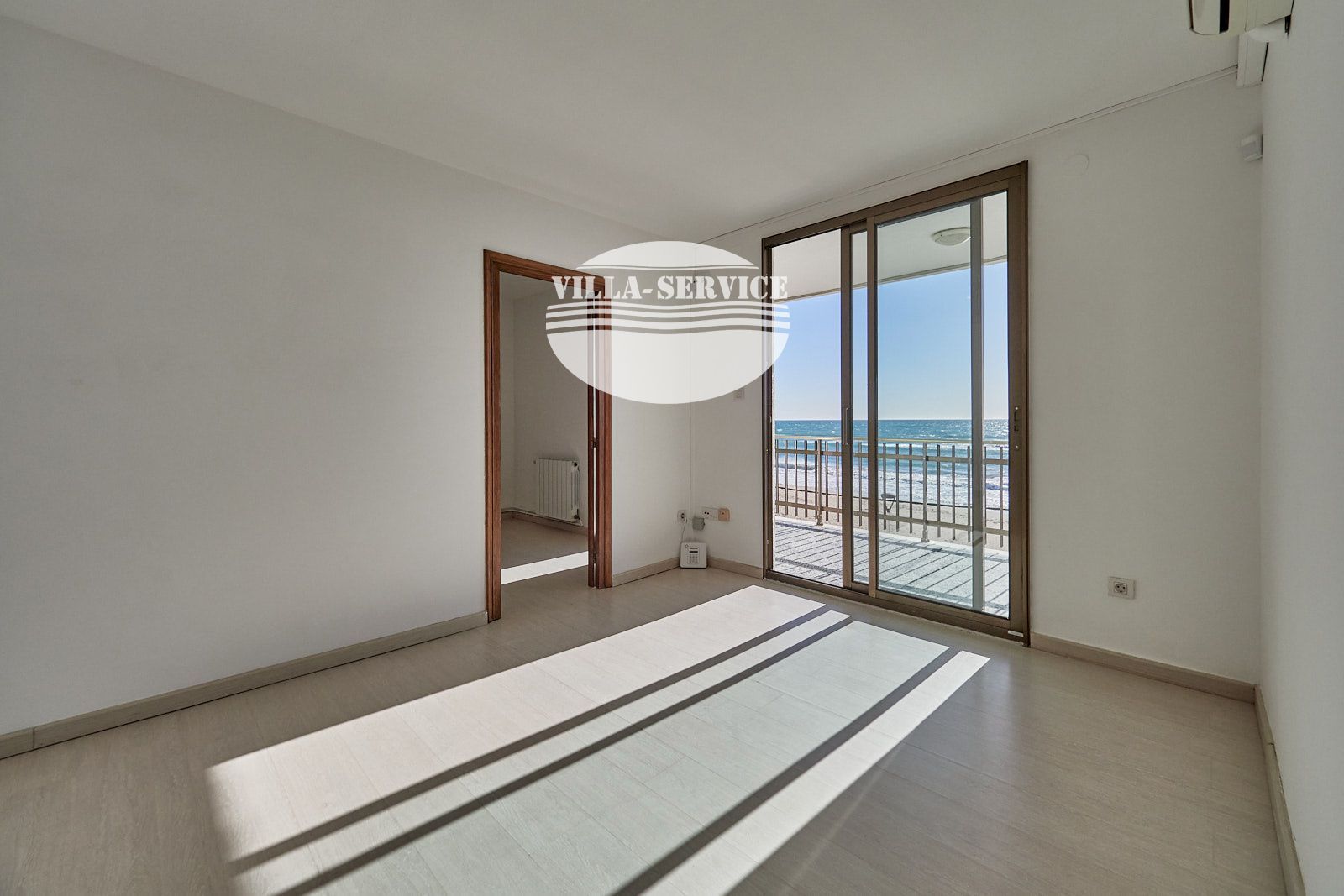 image ESPECTACULAR PISO EN PRIMERA LÍNEA DE MAR – PLAYA DEL VENDRELL 41