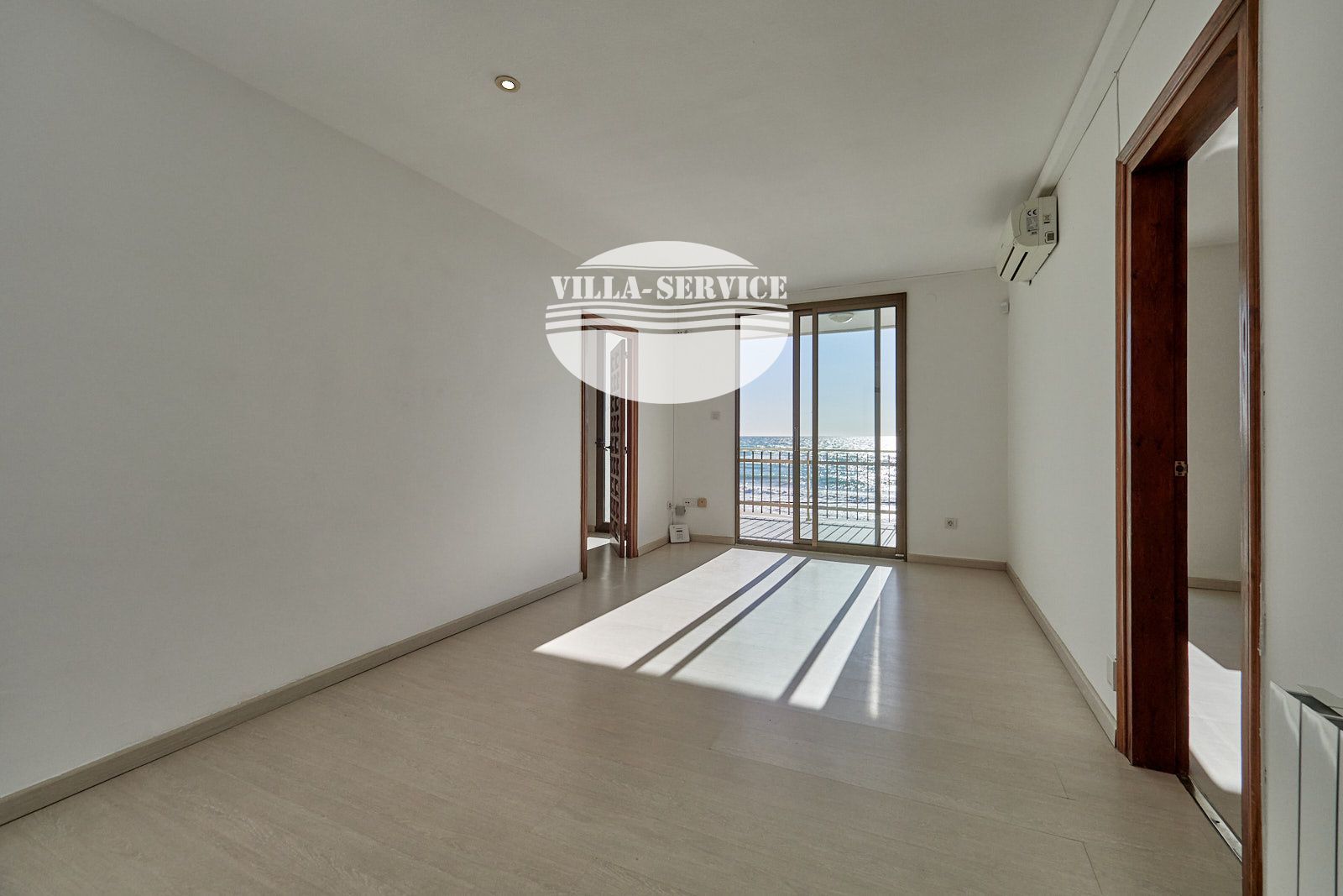 image ESPECTACULAR PISO EN PRIMERA LÍNEA DE MAR – PLAYA DEL VENDRELL 43