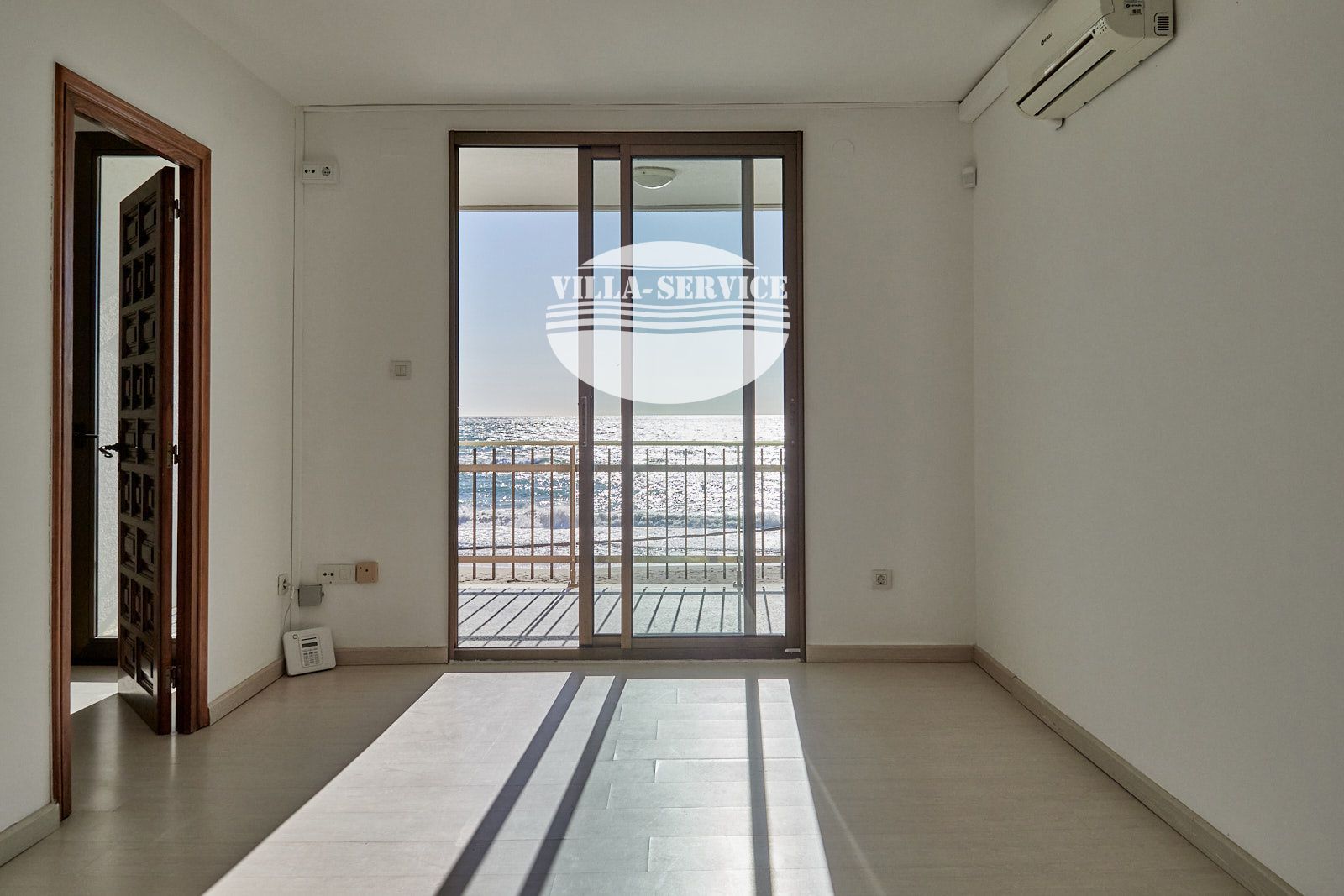 image ESPECTACULAR PISO EN PRIMERA LÍNEA DE MAR – PLAYA DEL VENDRELL 47