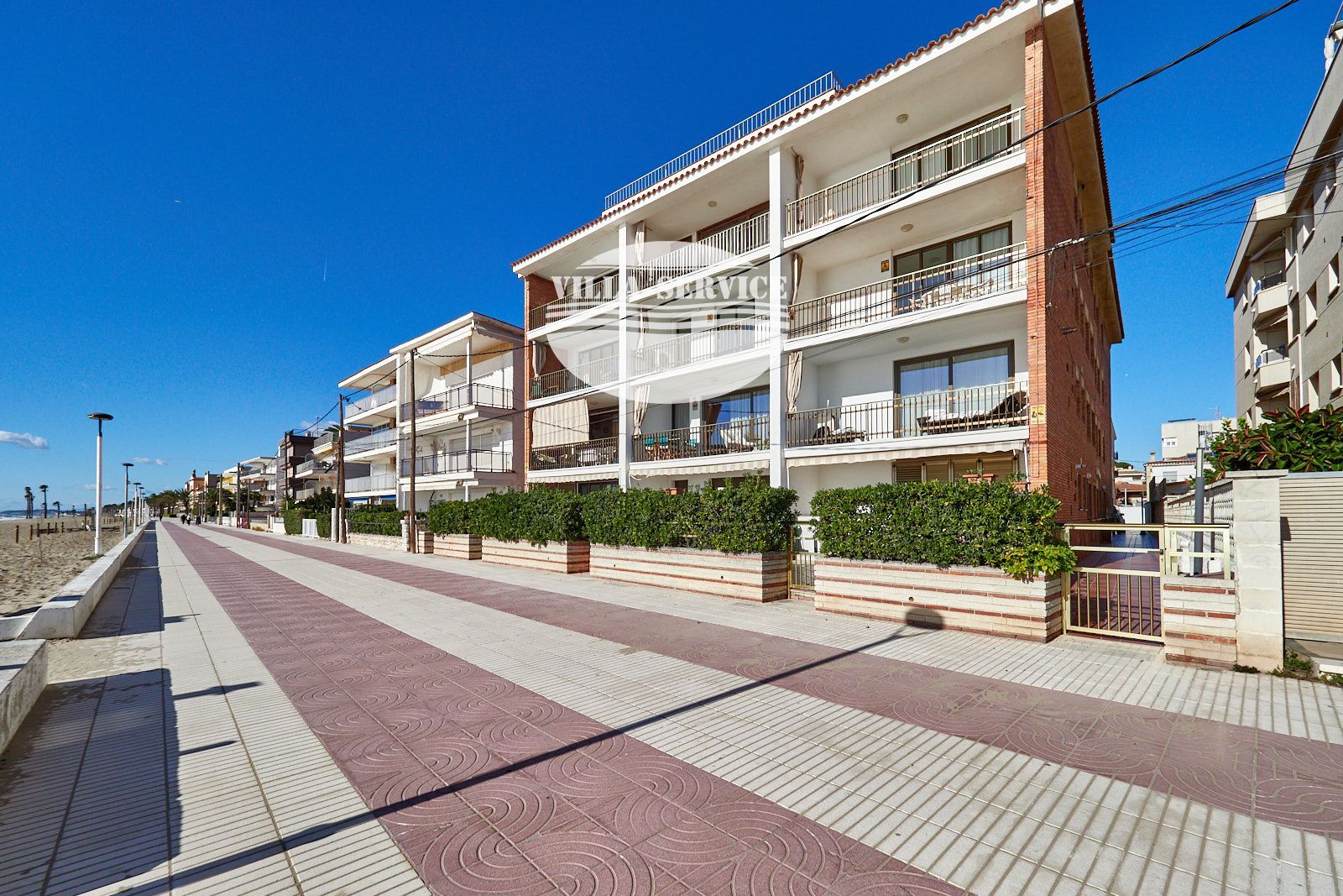 image ESPECTACULAR PISO EN PRIMERA LÍNEA DE MAR – PLAYA DEL VENDRELL 97