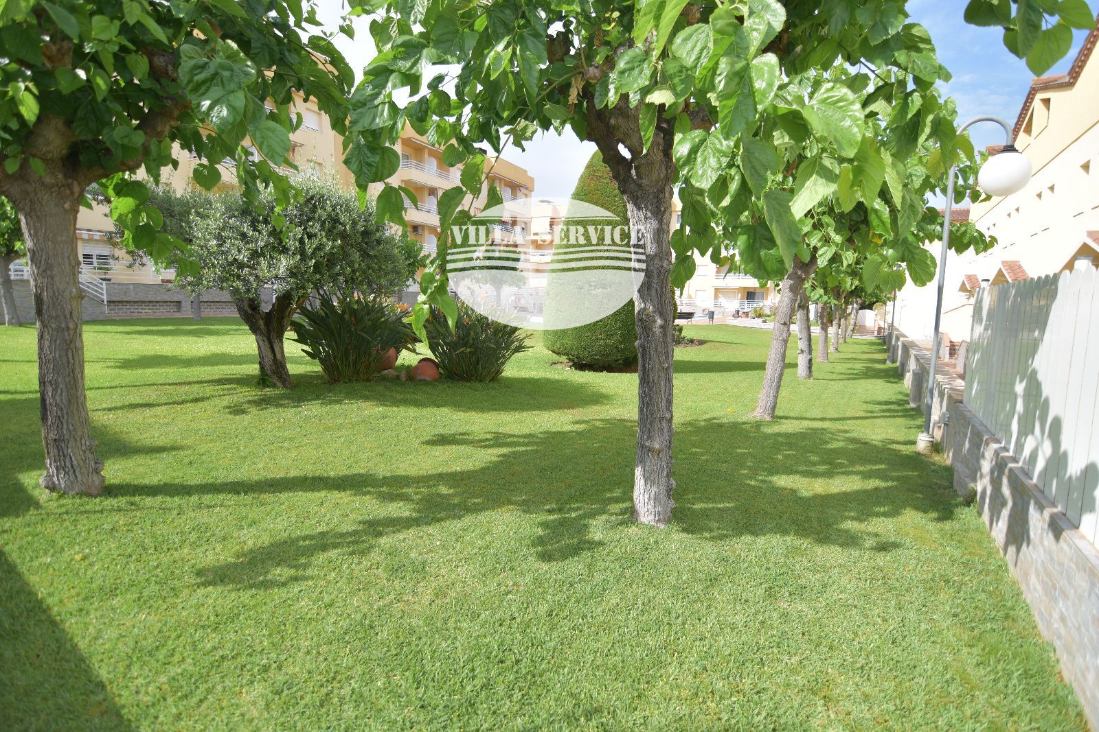 image Vive junto al mar: piso exterior con terraza, piscina comunitaria y todos los servicios. 4