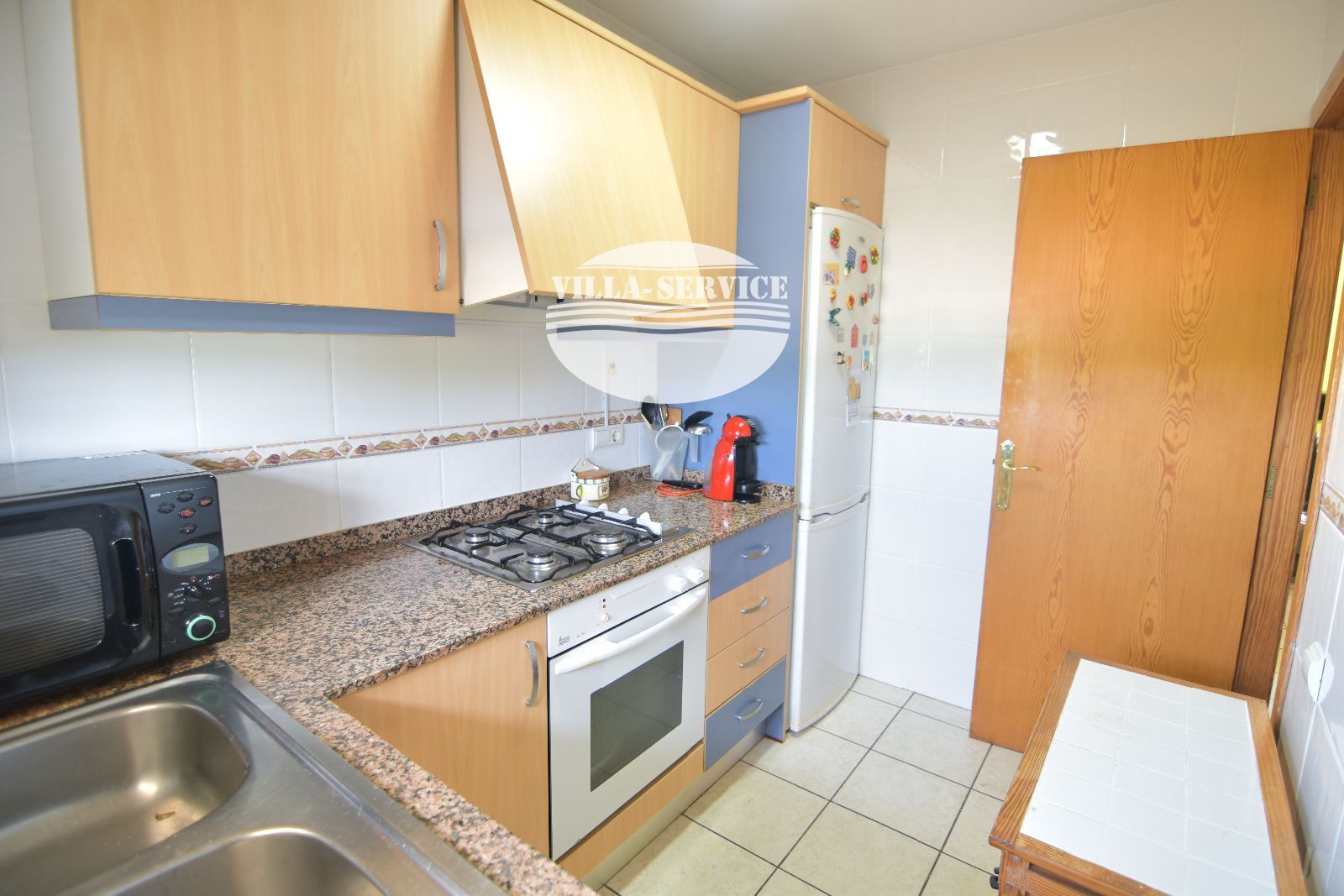 image Vive junto al mar: piso exterior con terraza, piscina comunitaria y todos los servicios. 10