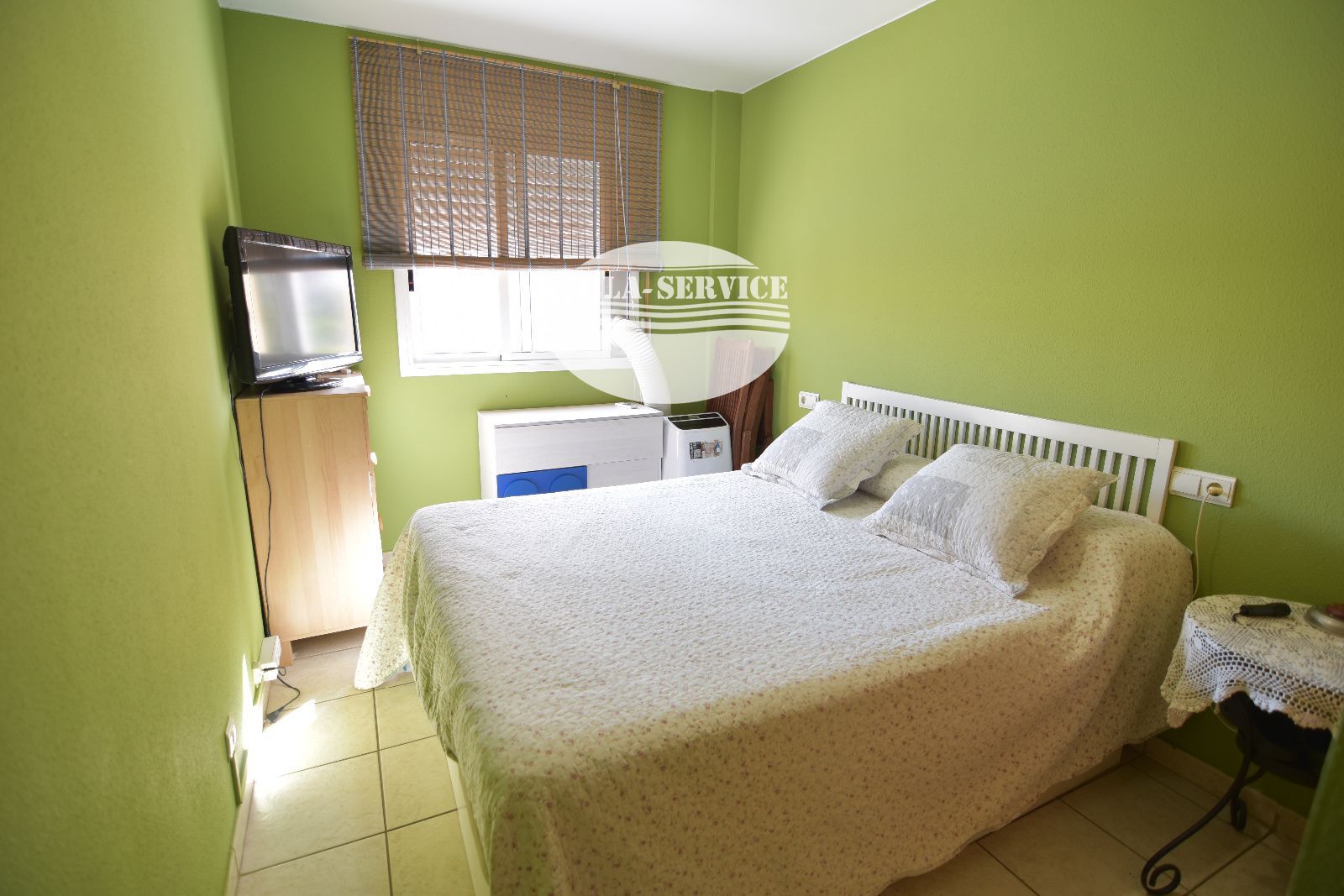 image Vive junto al mar: piso exterior con terraza, piscina comunitaria y todos los servicios. 11
