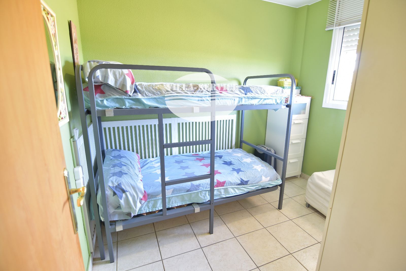 image Vive junto al mar: piso exterior con terraza, piscina comunitaria y todos los servicios. 13