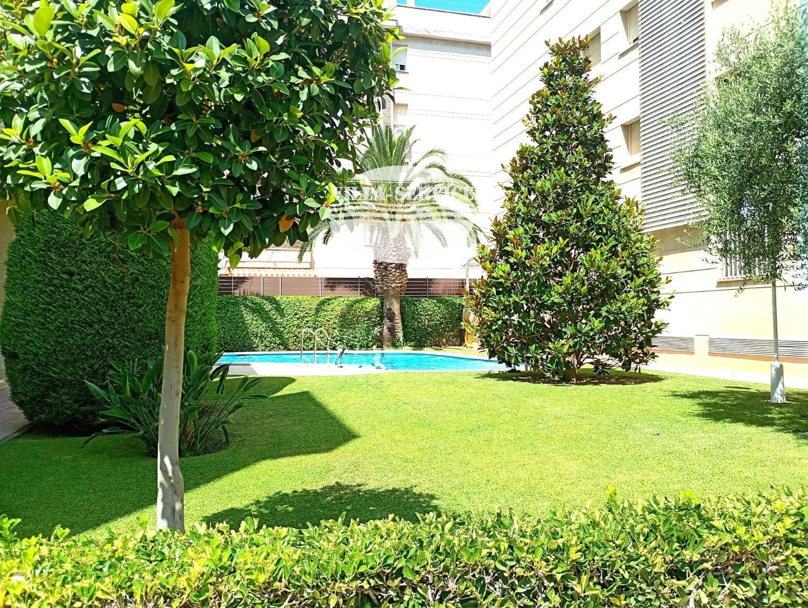 PISO EN VENTA EN 1º LINEA DE MAR SEGUR DE CALAFELL
