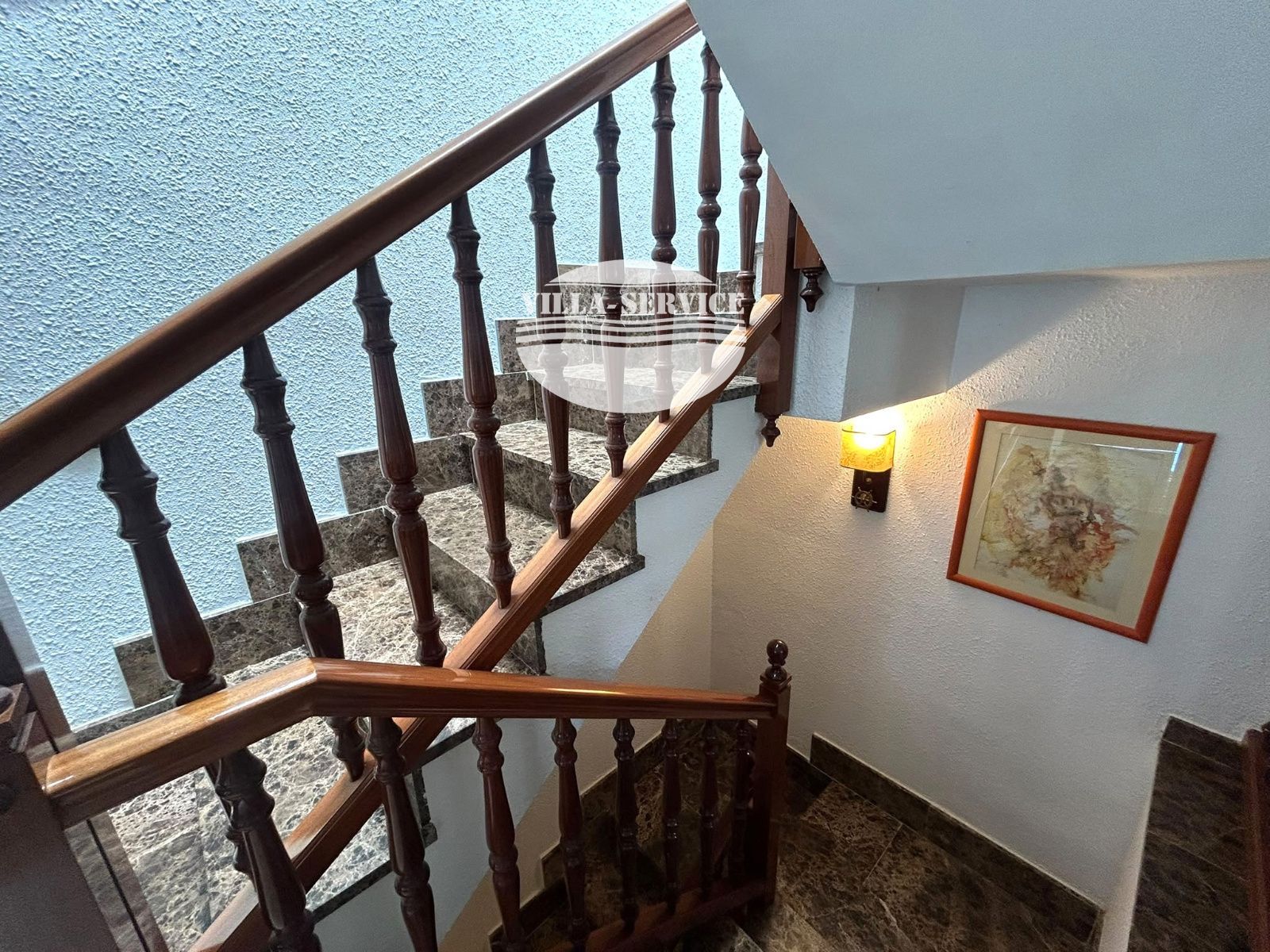 image Magnifica casa junto al mar 16