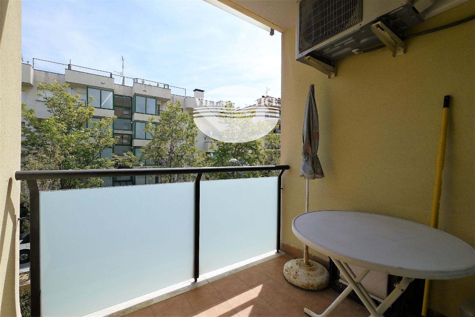 image BONITO PISO CON PISCINA COMUNITARIA 1