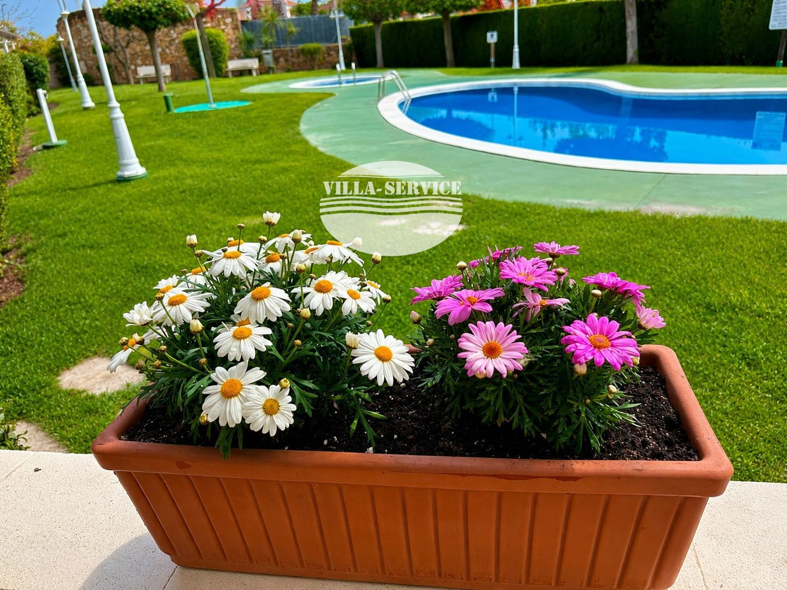 image Planta baja con jardín en la Urbanización Poblamar 2