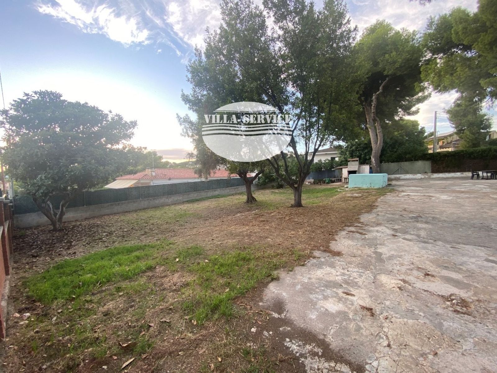 image VENTA DE PARCELA EN SEGUR DE CALAFELL . CERCA DE SERVICIOS Y A TAN SOLO 650 MTS DE LA PLAYA 9