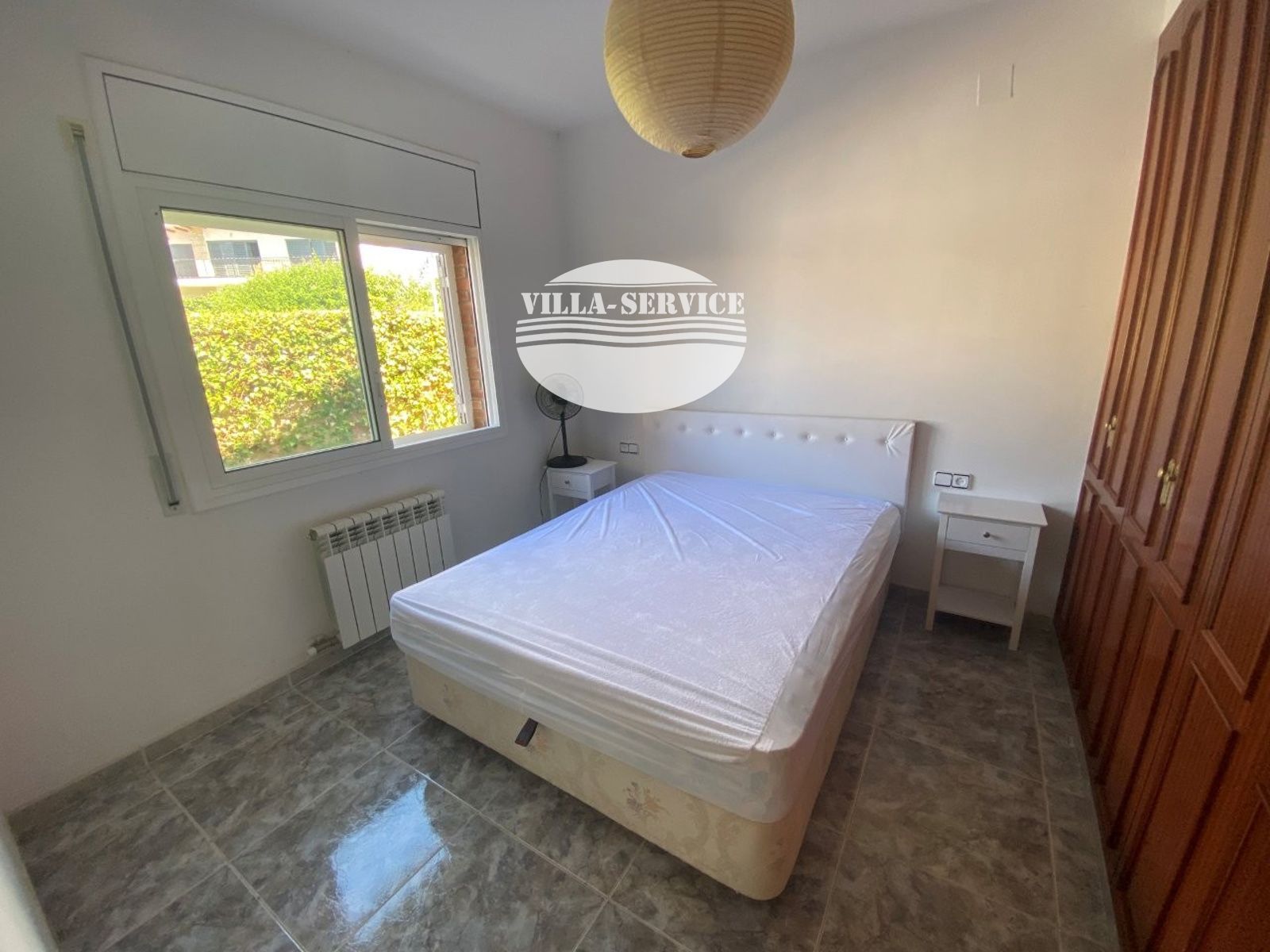 image VENTA DE CHALET INDEPENDIENTE DE 4 DORMITORIOS / 3 BAÑOS Y PISCINA PROPIA 8