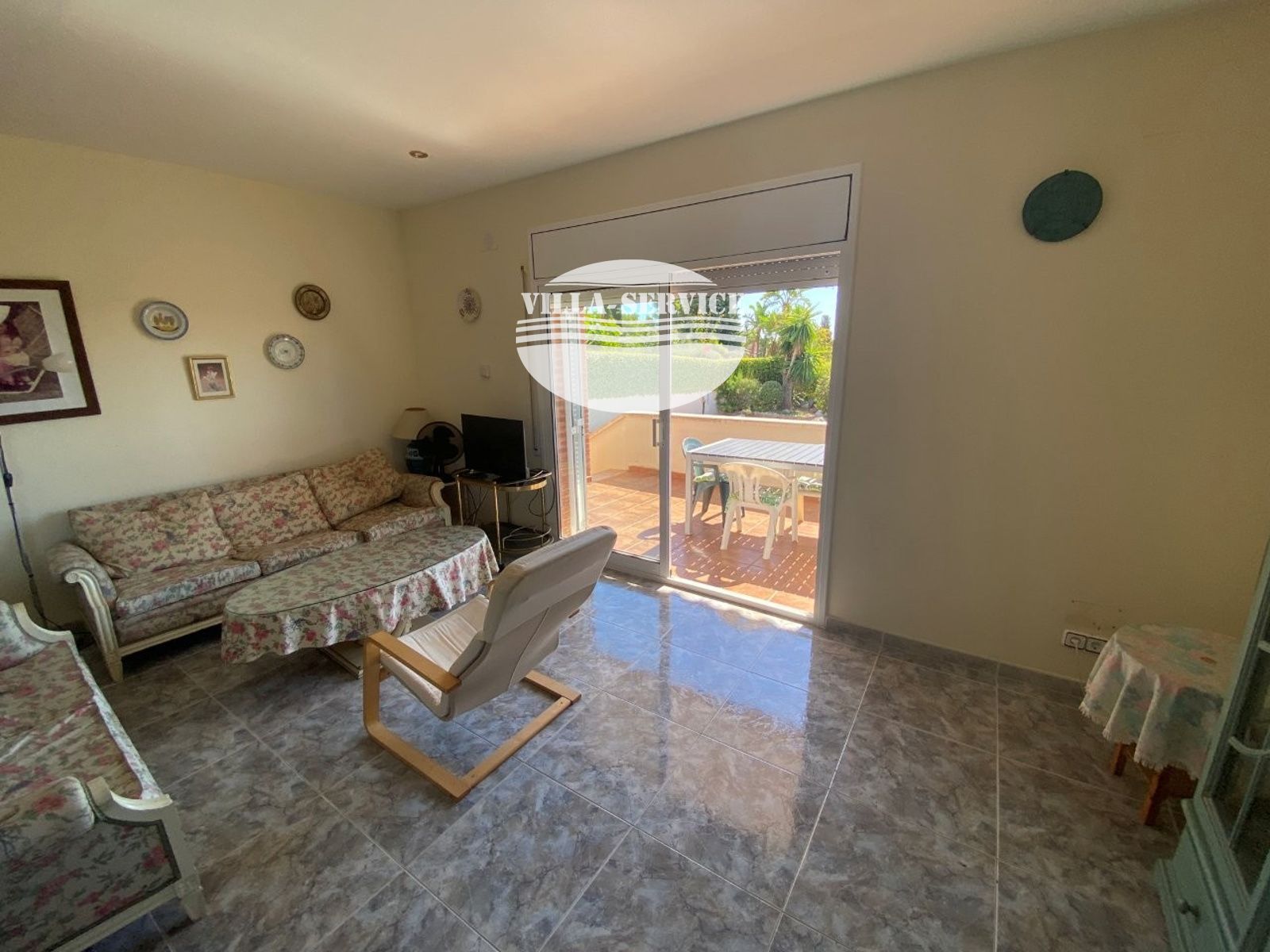 image VENTA DE CHALET INDEPENDIENTE DE 4 DORMITORIOS / 3 BAÑOS Y PISCINA PROPIA 13
