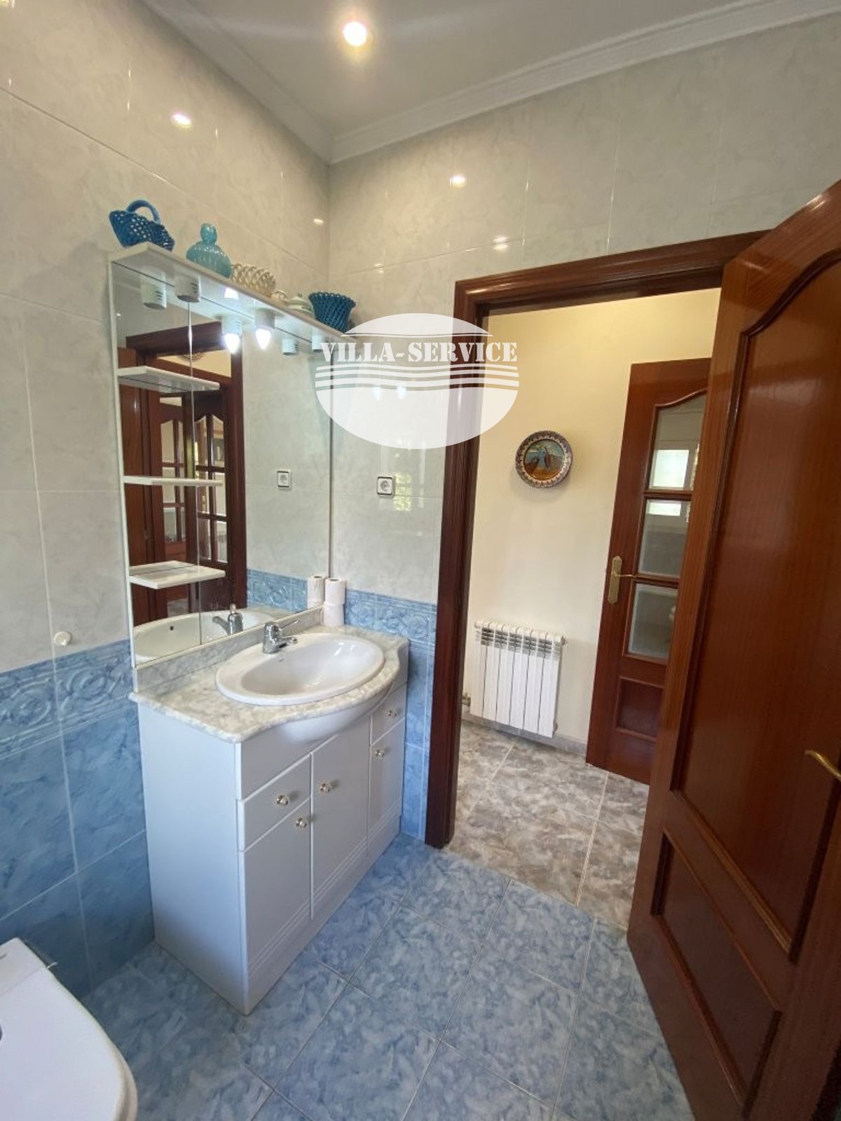 image VENTA DE CHALET INDEPENDIENTE DE 4 DORMITORIOS / 3 BAÑOS Y PISCINA PROPIA 26