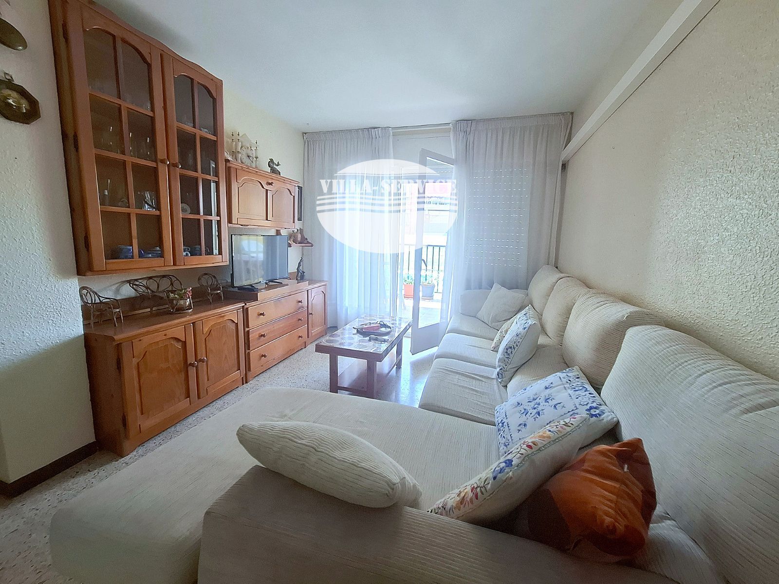 image Piso de 3 dormitorios con terraza y piscina cerca del mar en Segur de Calafell 1
